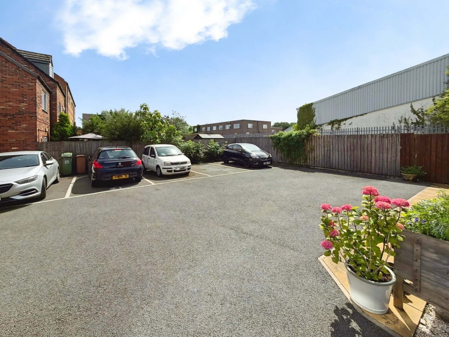 4 bedroom House for Sale Fusilier Way