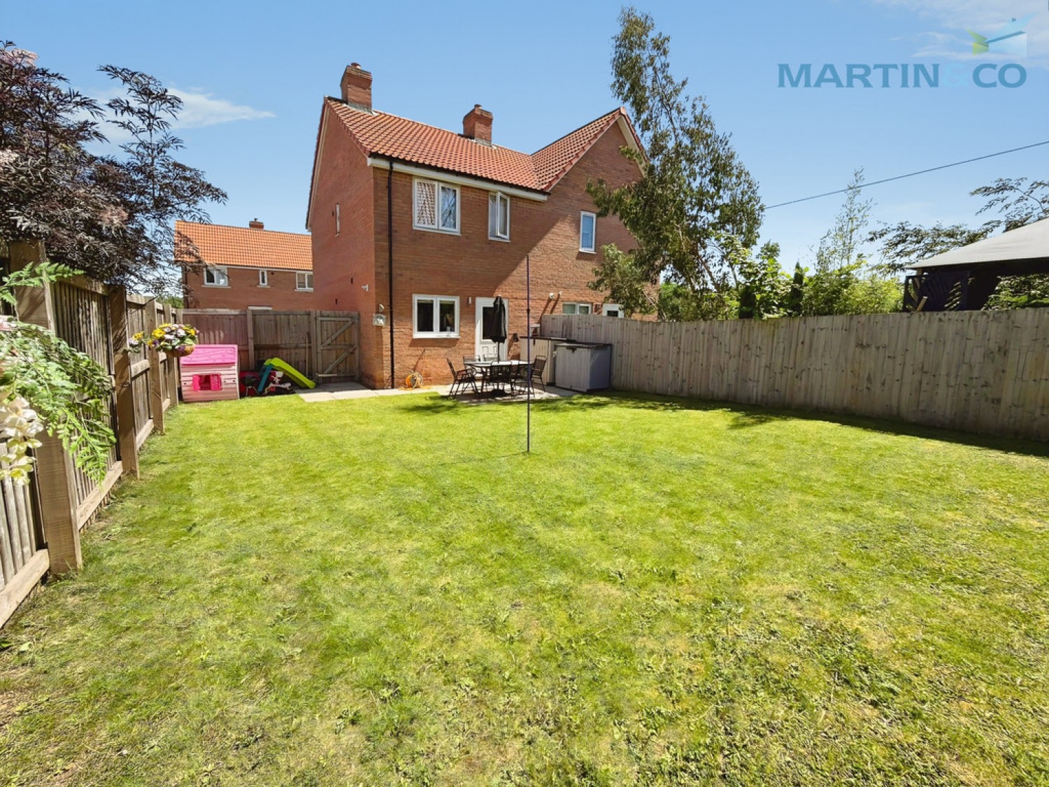 2 bedroom House for Sale Deerlands Way, Beckingham