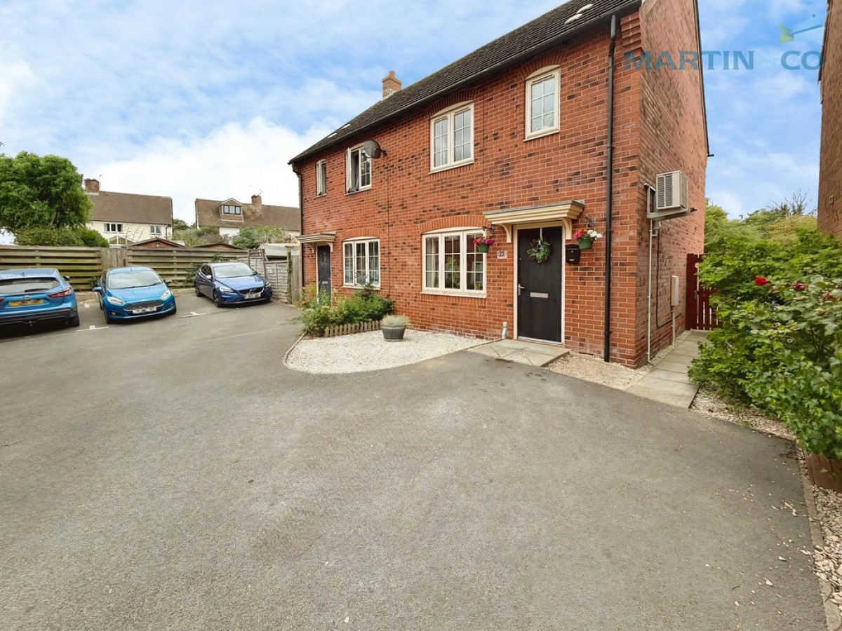 Baker Avenue, Gringley on the Hill