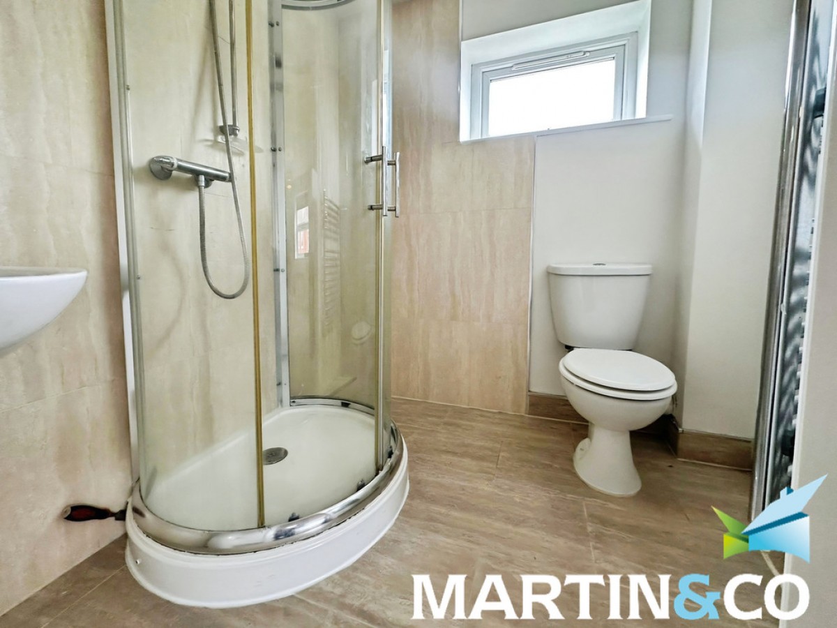 Brandon Court, Leeds Road