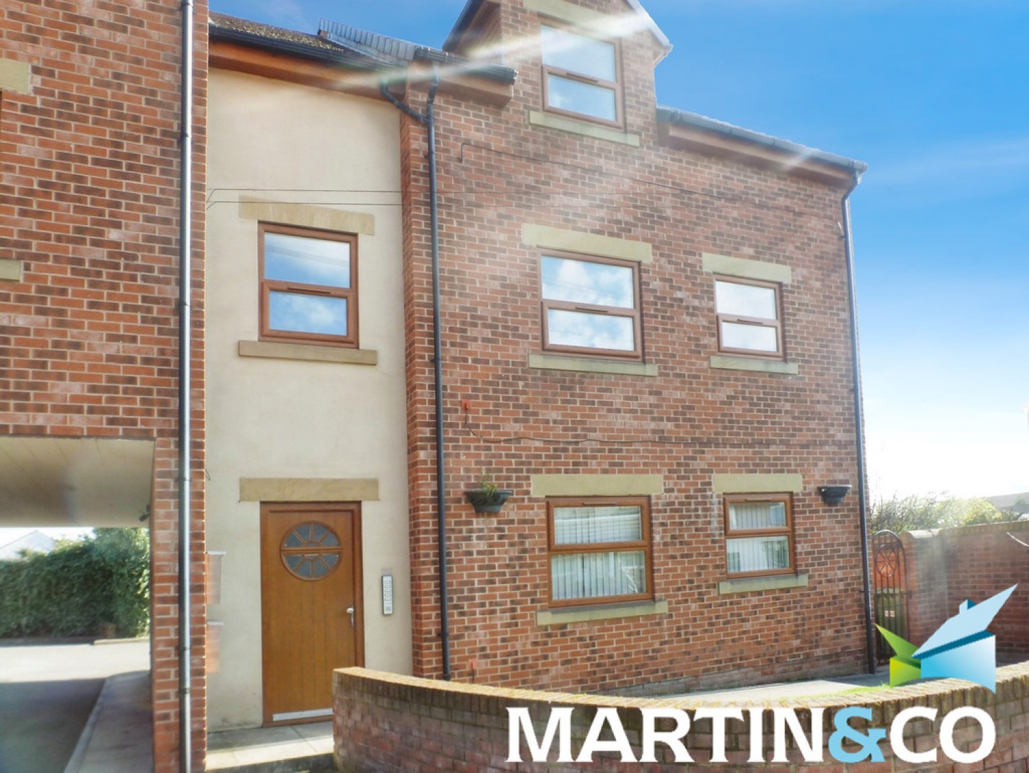 Brandon Court, Leeds Road