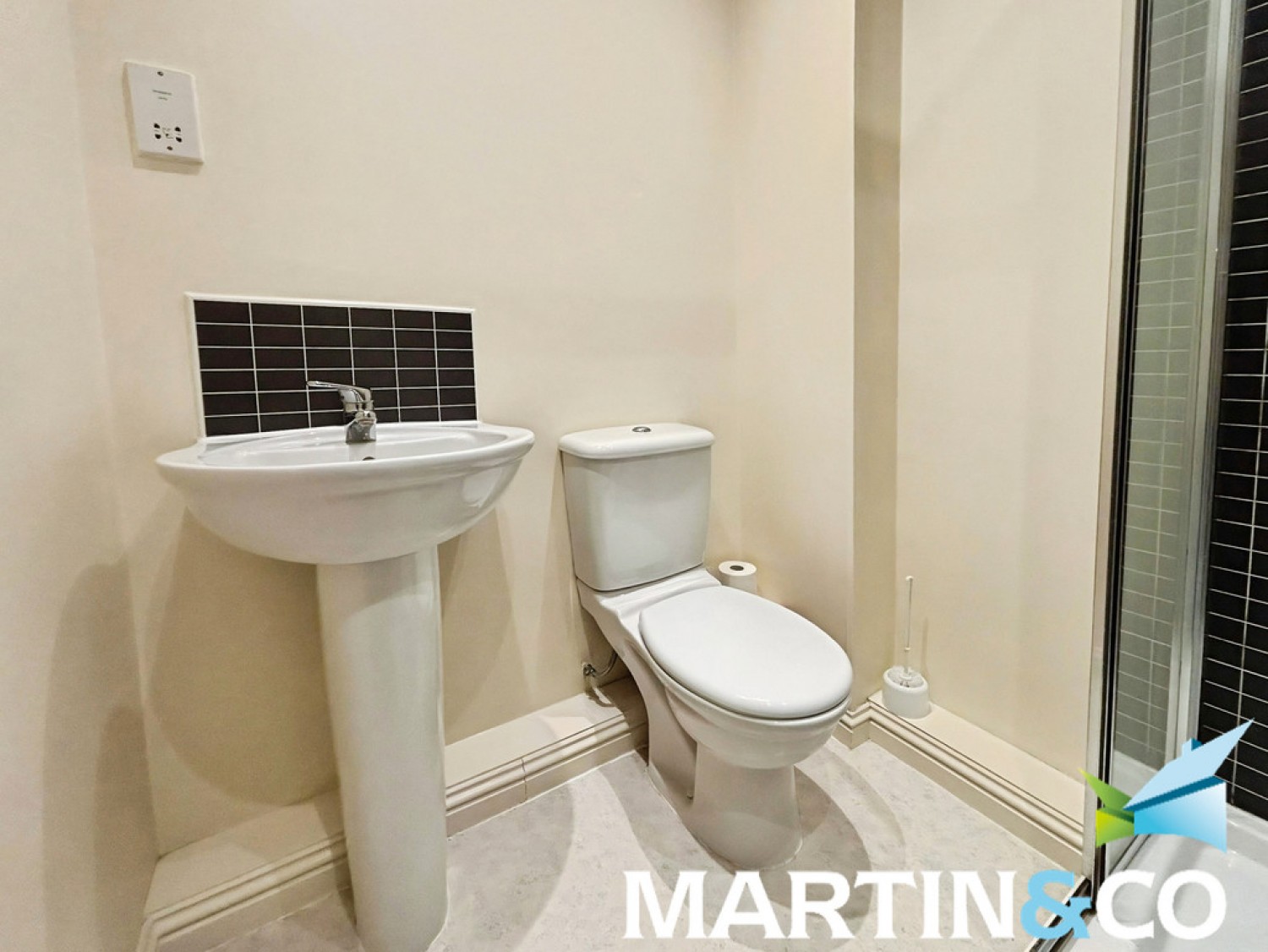 2 bedroom Flat for Letting Thorpe Lodge, Longthorpe Lane