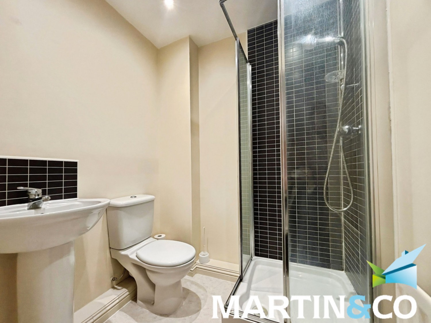 2 bedroom Flat for Letting Thorpe Lodge, Longthorpe Lane