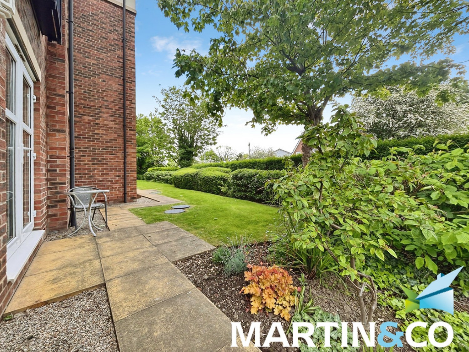 2 bedroom Flat for Letting Thorpe Lodge, Longthorpe Lane