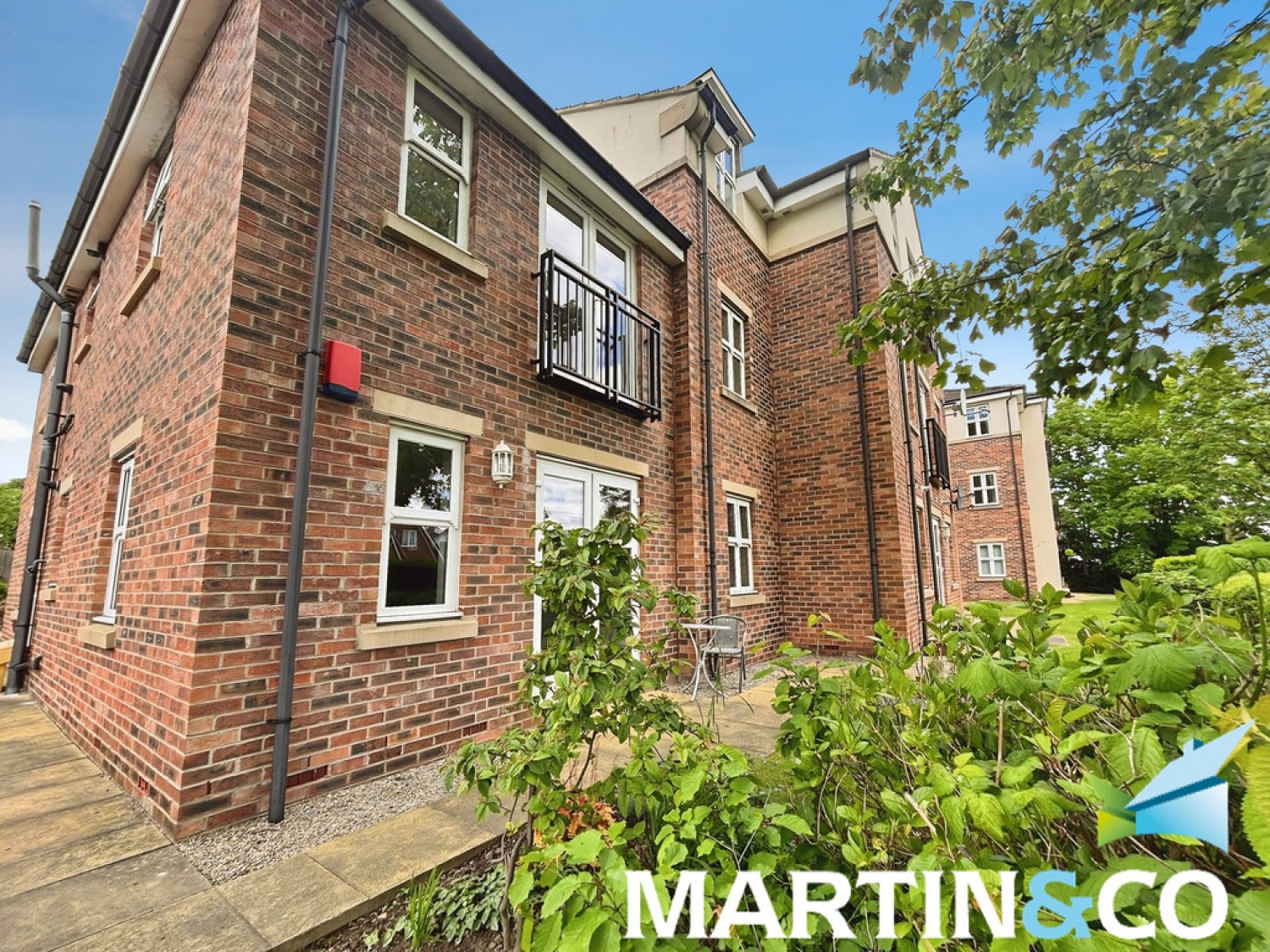 2 bedroom Flat for Letting Thorpe Lodge, Longthorpe Lane