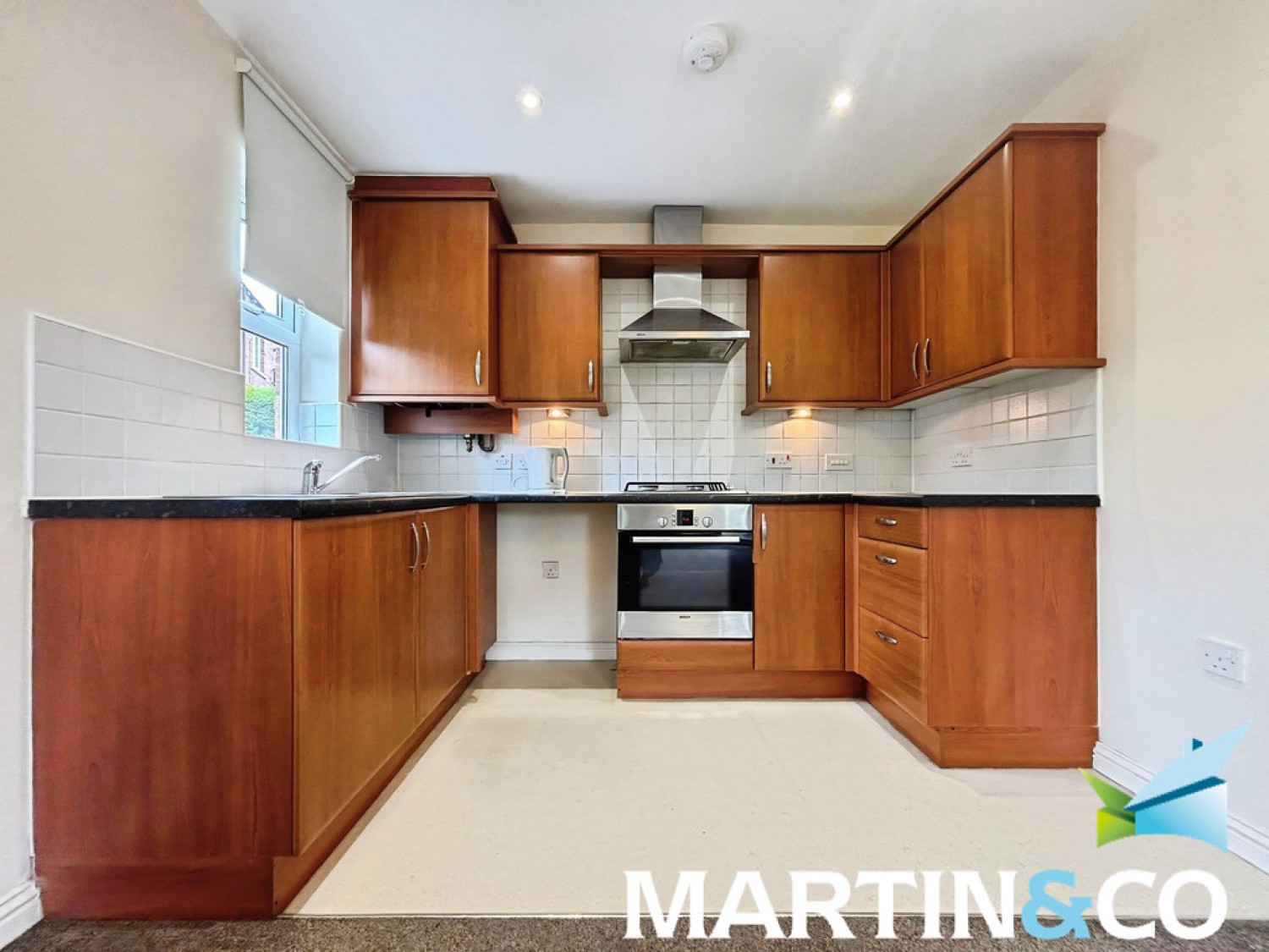 2 bedroom Flat for Letting Thorpe Lodge, Longthorpe Lane