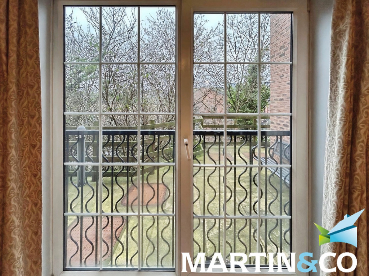 2 bedroom Flat for Letting St Christophers Walk, Bishopgate