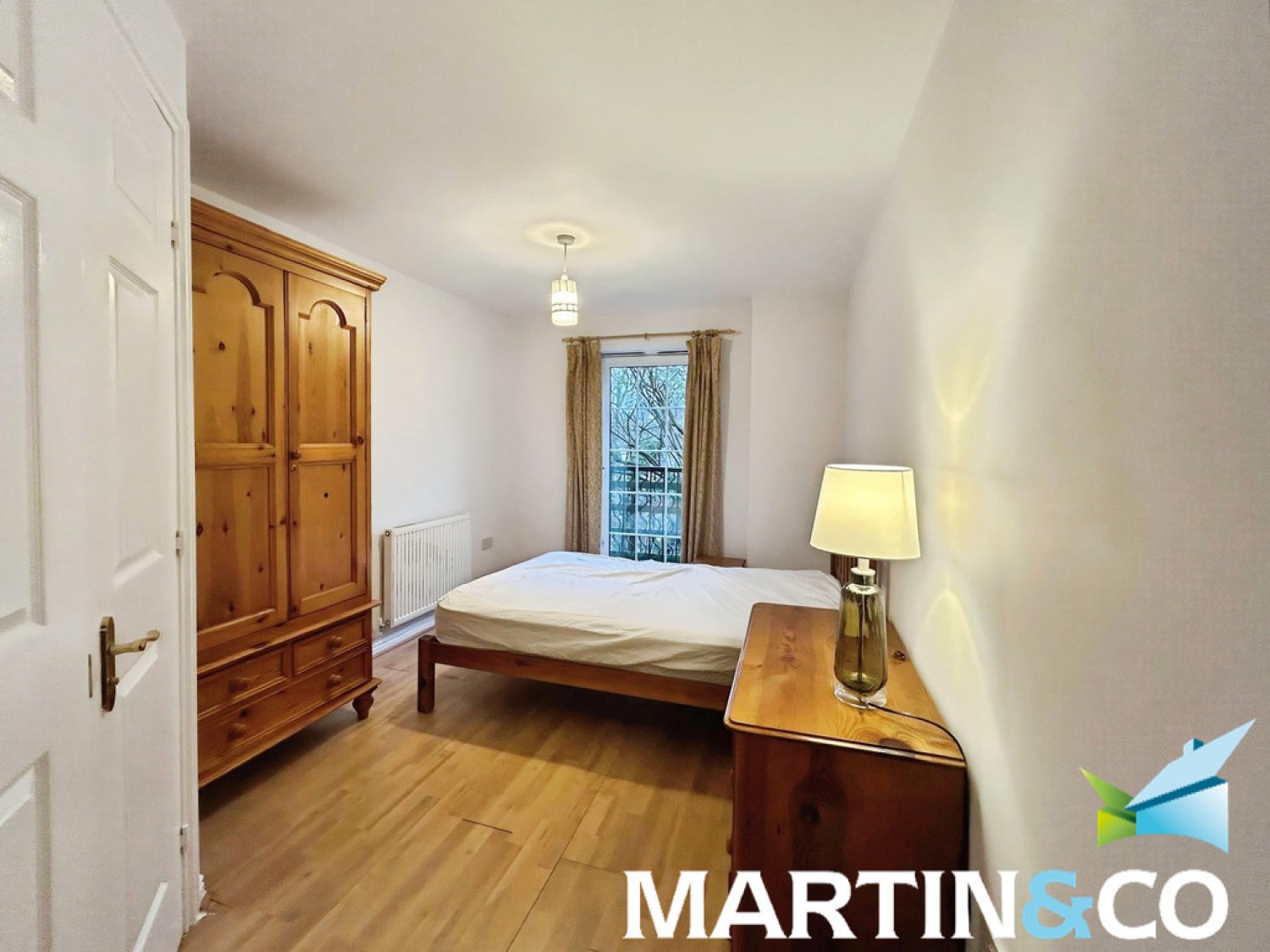 2 bedroom Flat for Letting St Christophers Walk, Bishopgate