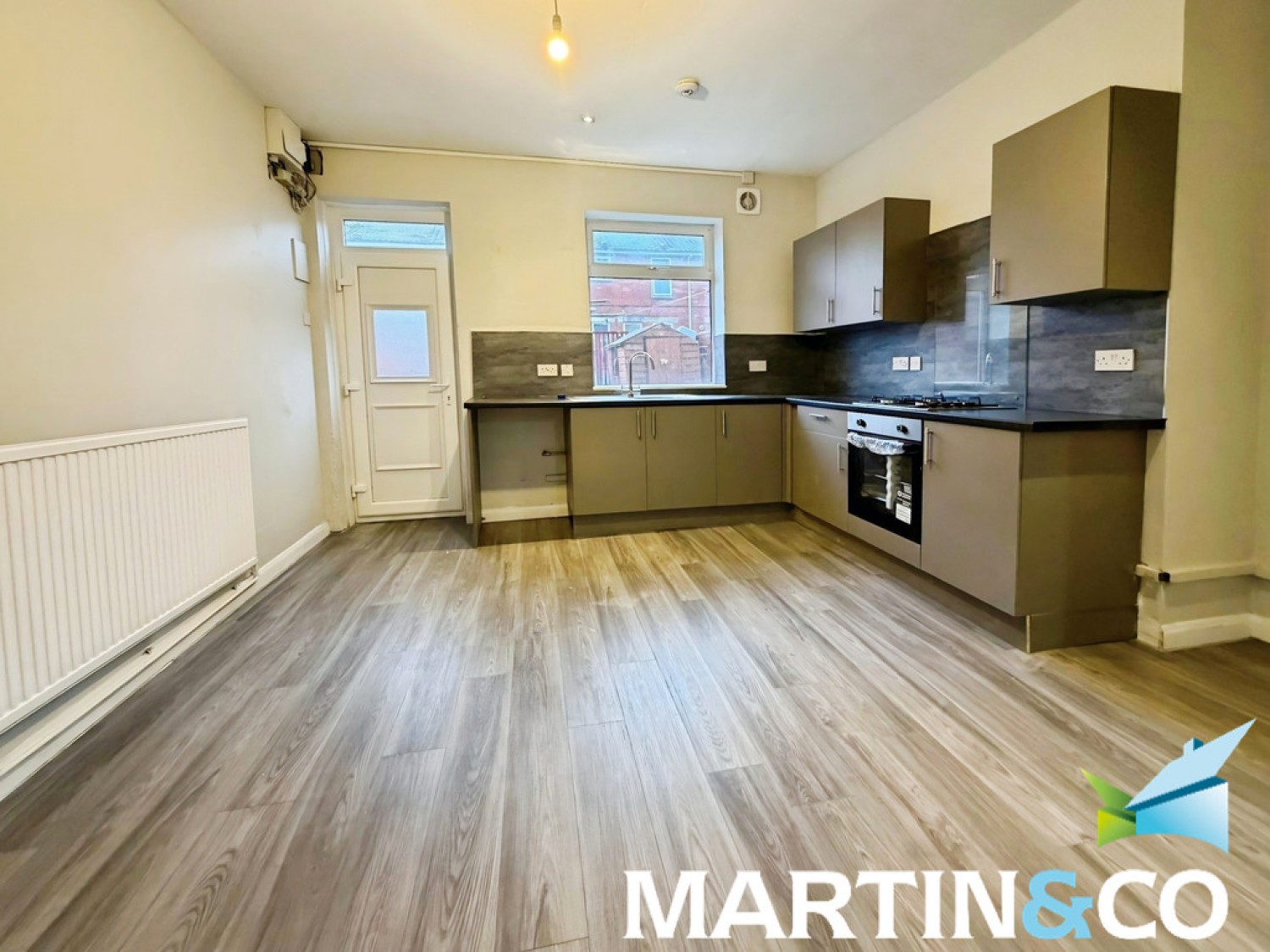 4 bedroom House in Crigglestone, Wakefield, West Yorkshire