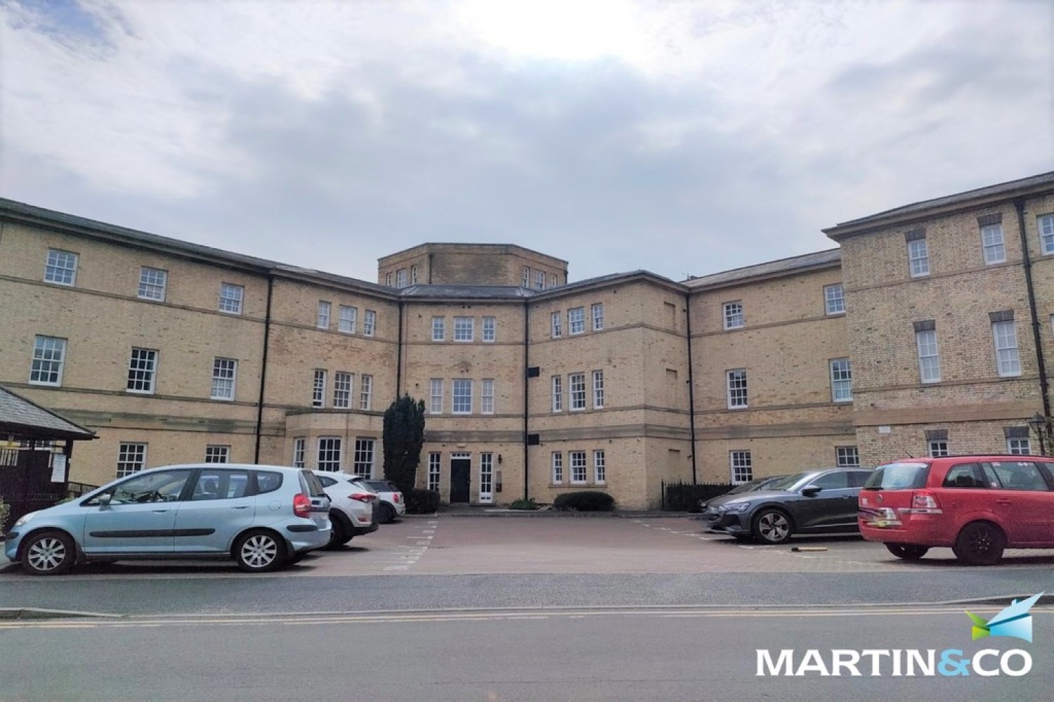 2 bedroom Flat for Letting Parklands Manor, Tuke Grove