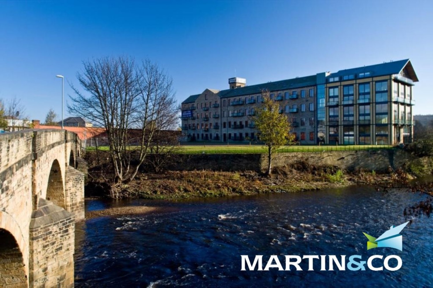 1 bedroom Flat for Letting Back Station Road, Mirfield