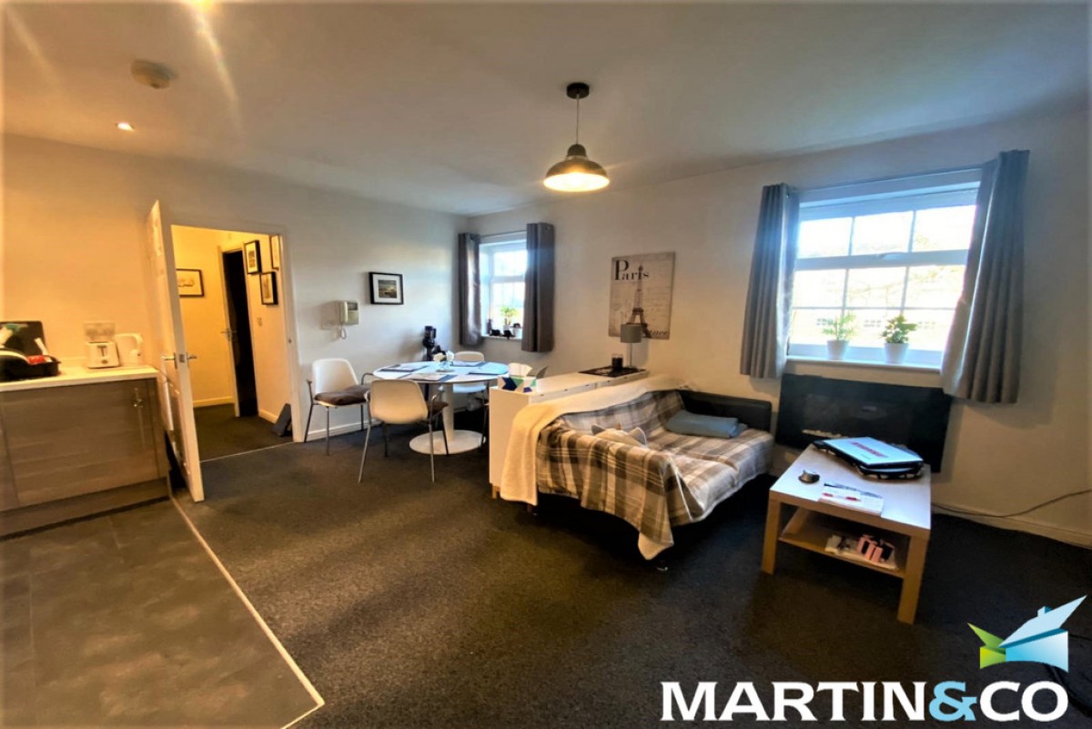 Parklands Manor, Chaloner Grove, Wakefield