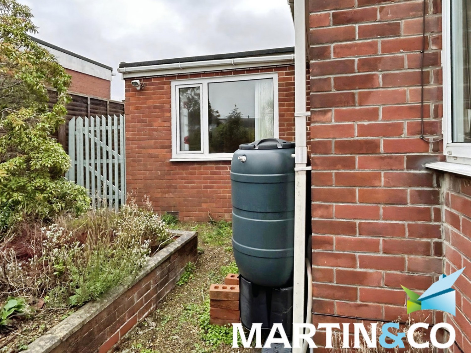 4 bedroom Bungalow in Ossett, Wakefield, West Yorkshire