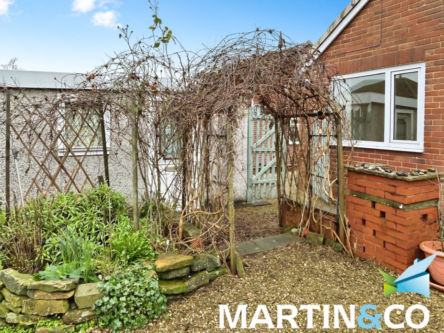 4 bedroom Bungalow in Ossett, Wakefield, West Yorkshire