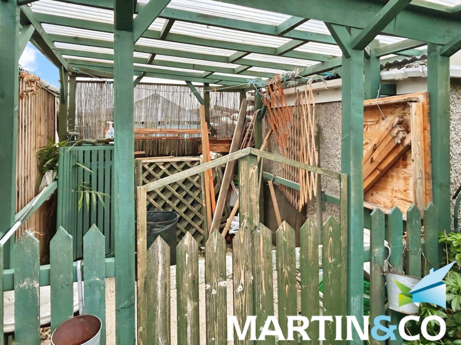 4 bedroom Bungalow in Ossett, Wakefield, West Yorkshire