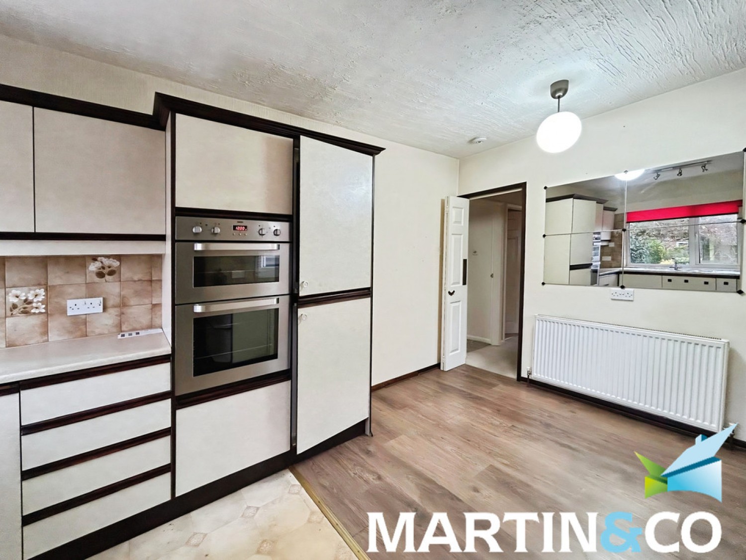 4 bedroom Bungalow in Ossett, Wakefield, West Yorkshire