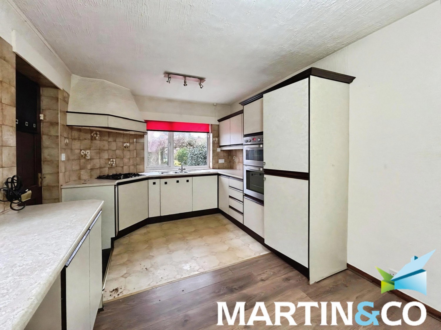 4 bedroom Bungalow in Ossett, Wakefield, West Yorkshire