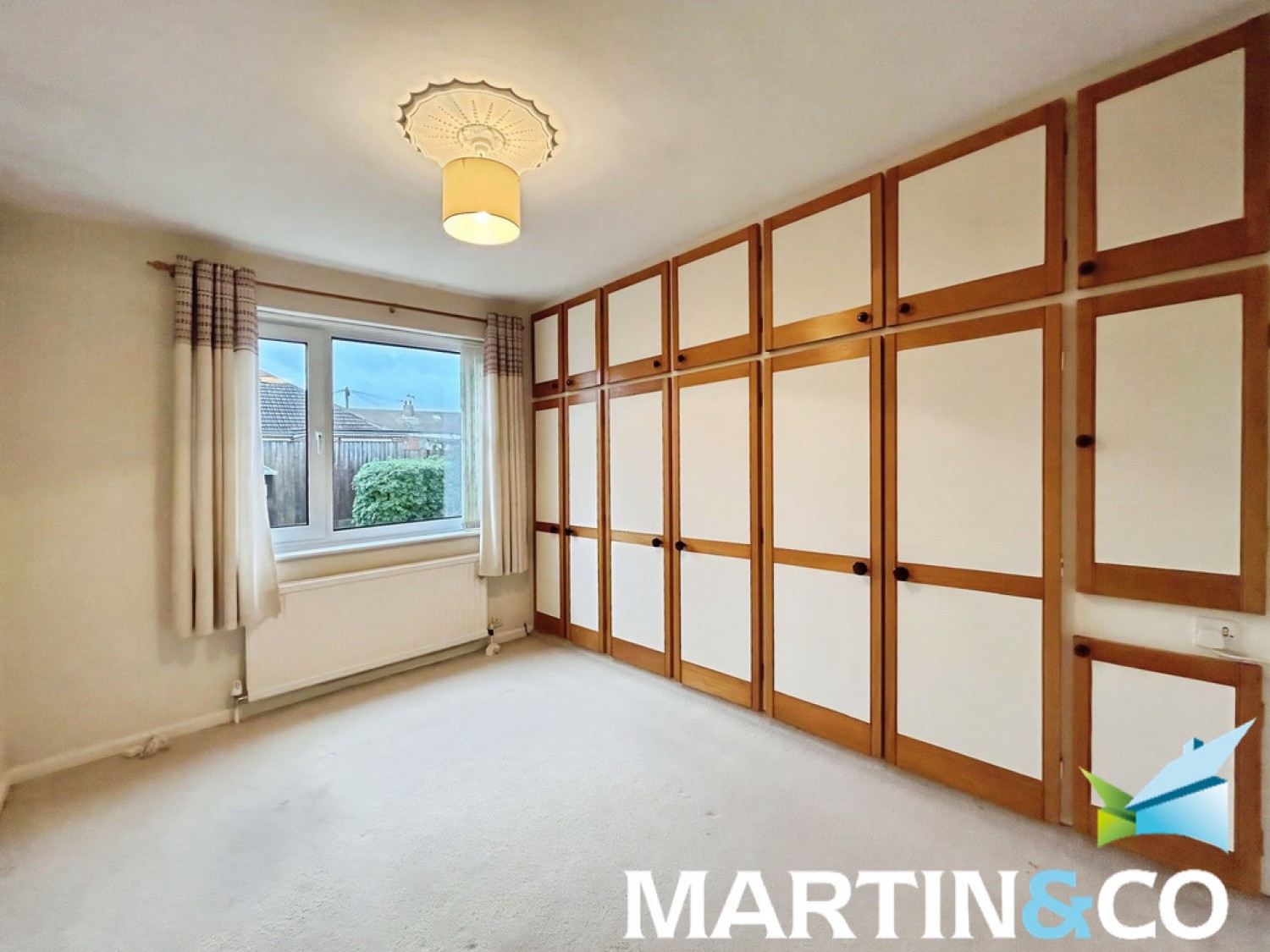 4 bedroom Bungalow in Ossett, Wakefield, West Yorkshire