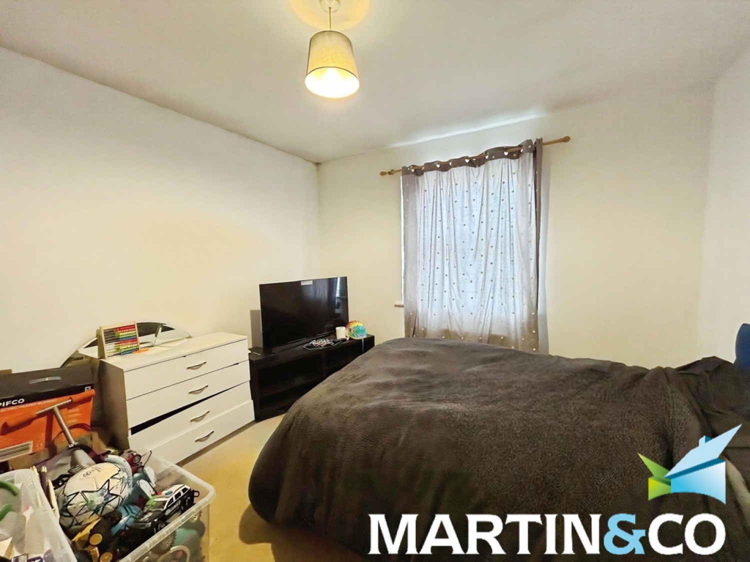 2 bedroom Flat for Sale Wakefield, West Yorkshire, United Kingdom