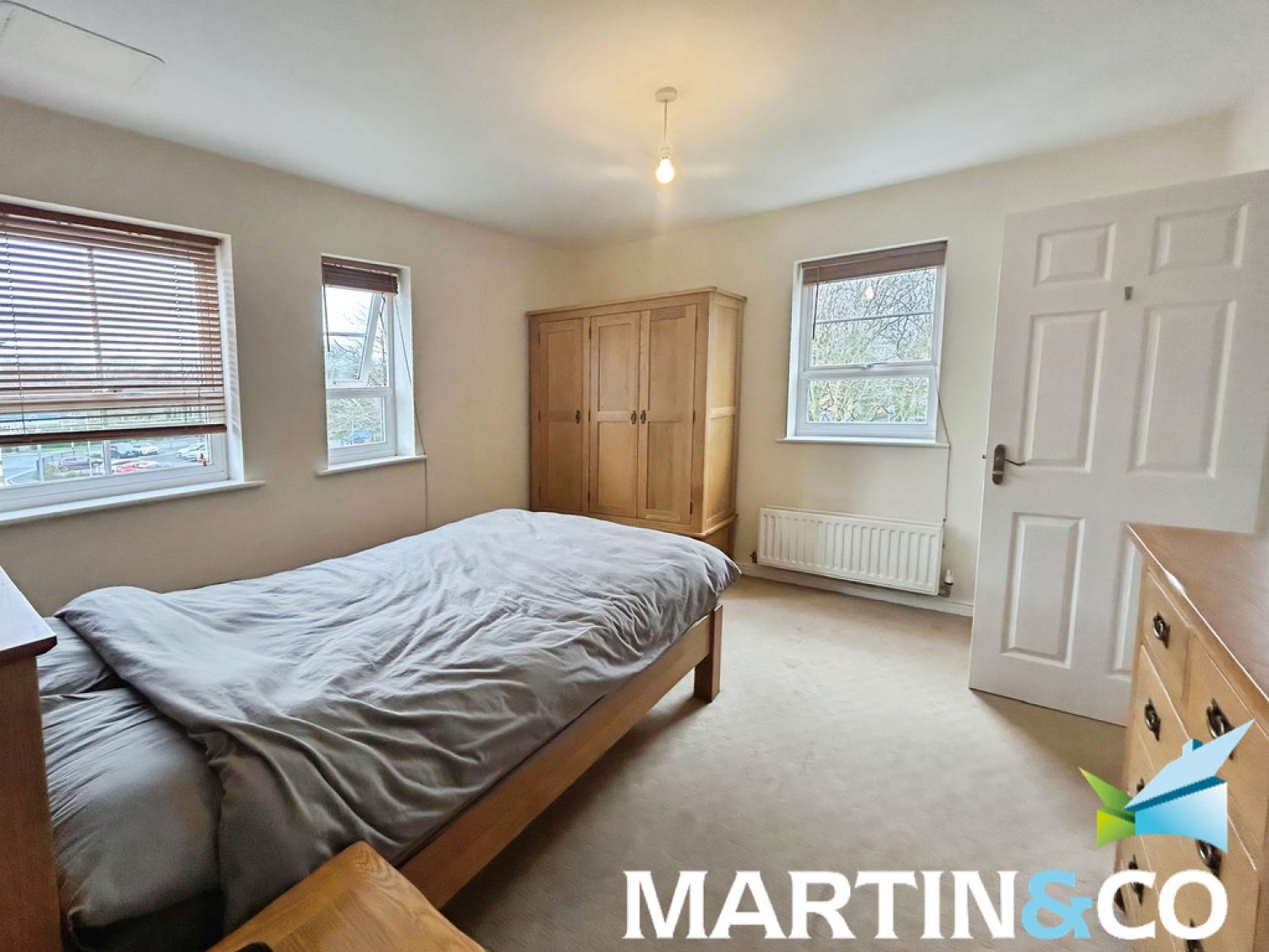 2 bedroom Flat for Sale Bevan Grove, Wakefield, West Yorkshire