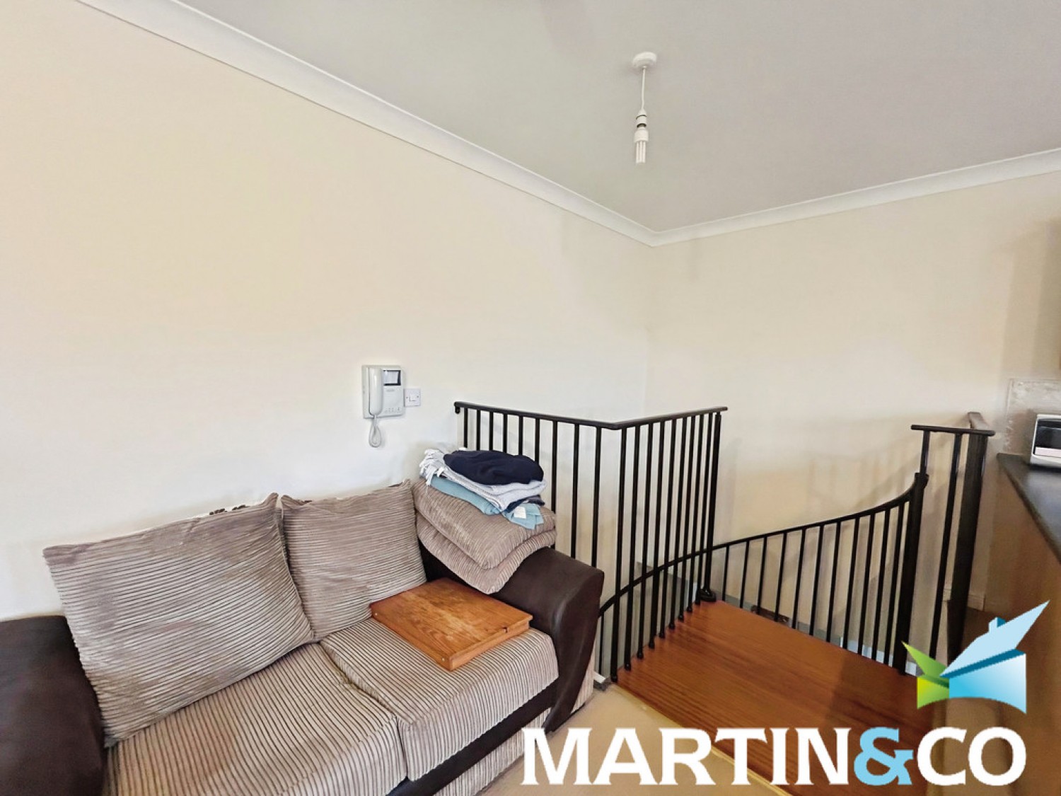 2 bedroom Flat for Sale Bevan Grove, Wakefield, West Yorkshire