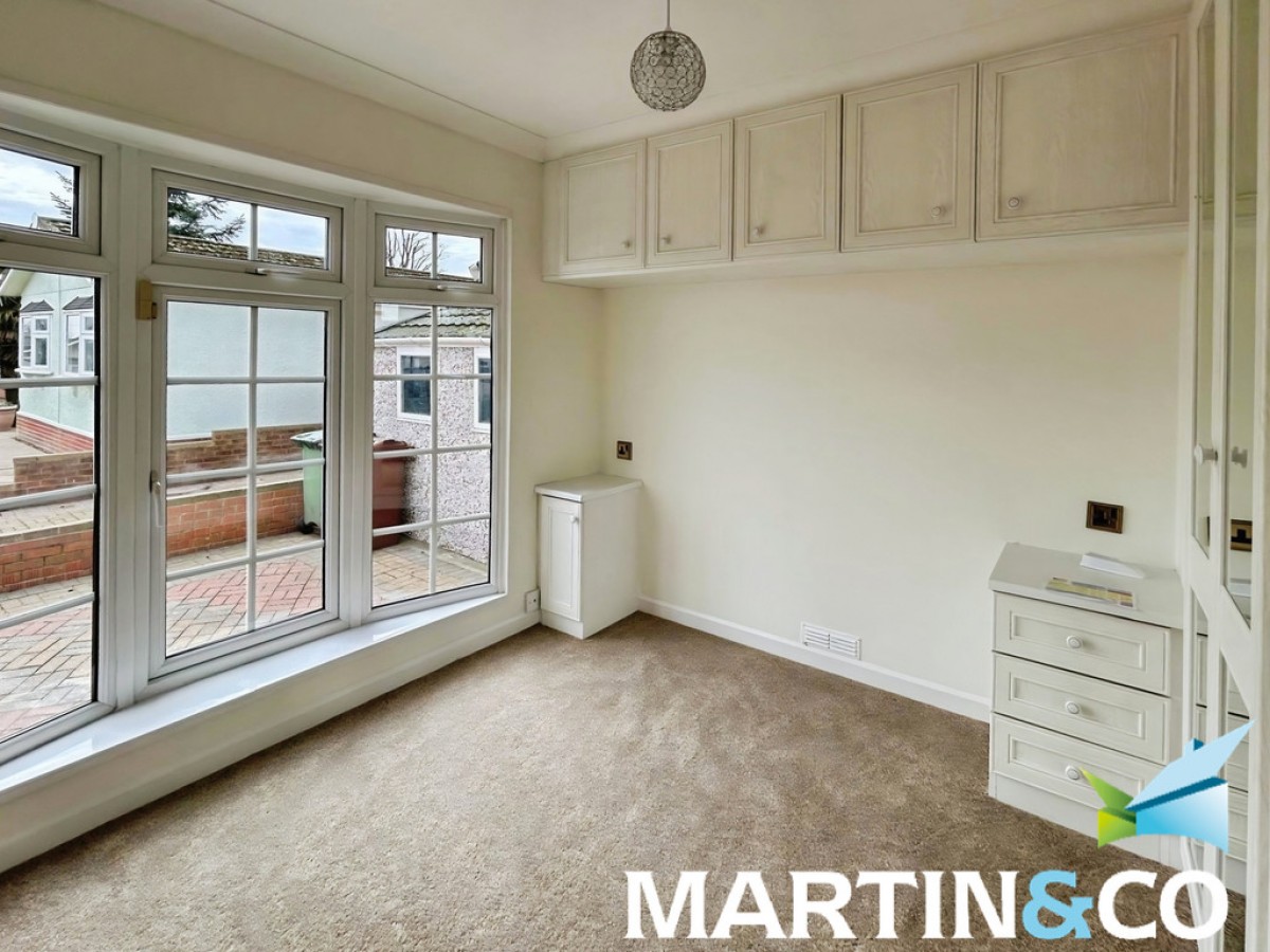 Oakland Hill Park Home Estate, Ferrybridge, Knottingley