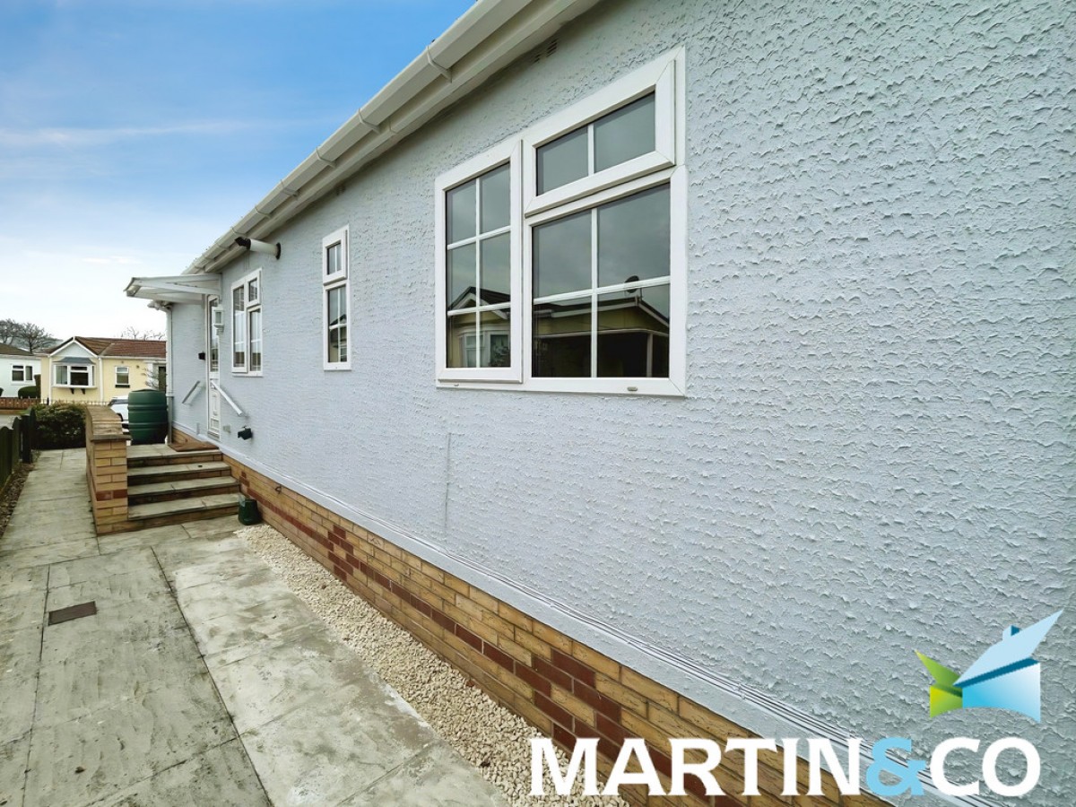 Oakland Hill Park Home Estate, Ferrybridge, Knottingley