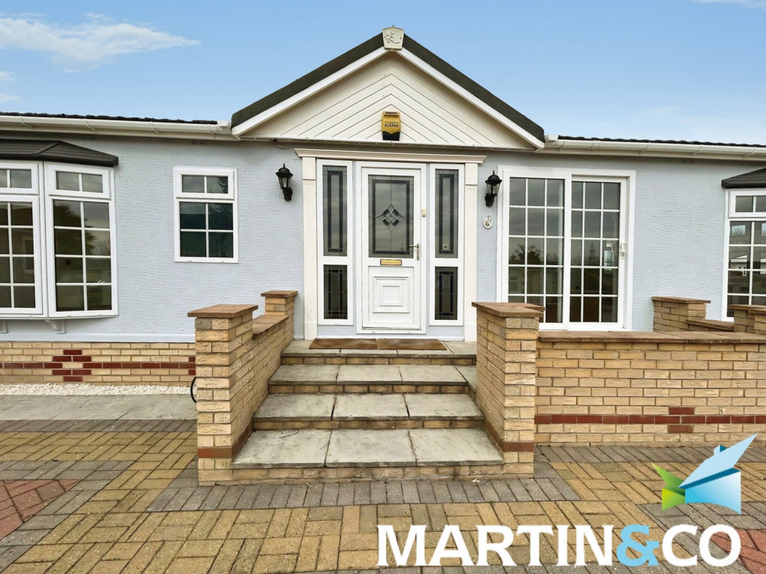 2 bedroom Park home for Sale Oakland Hill Park Home Estate, Ferrybridge, Knottingley
