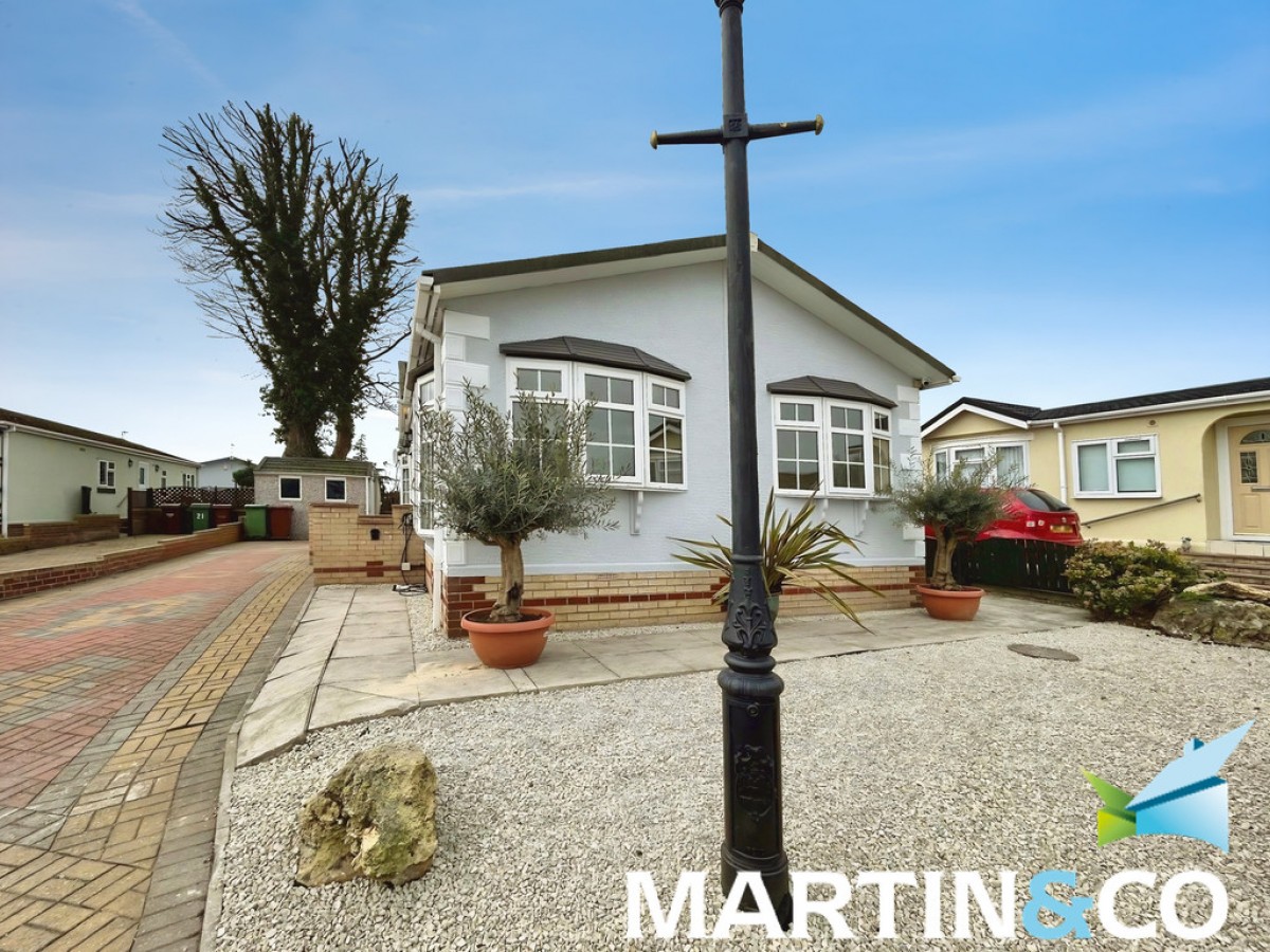 Oakland Hill Park Home Estate, Ferrybridge, Knottingley