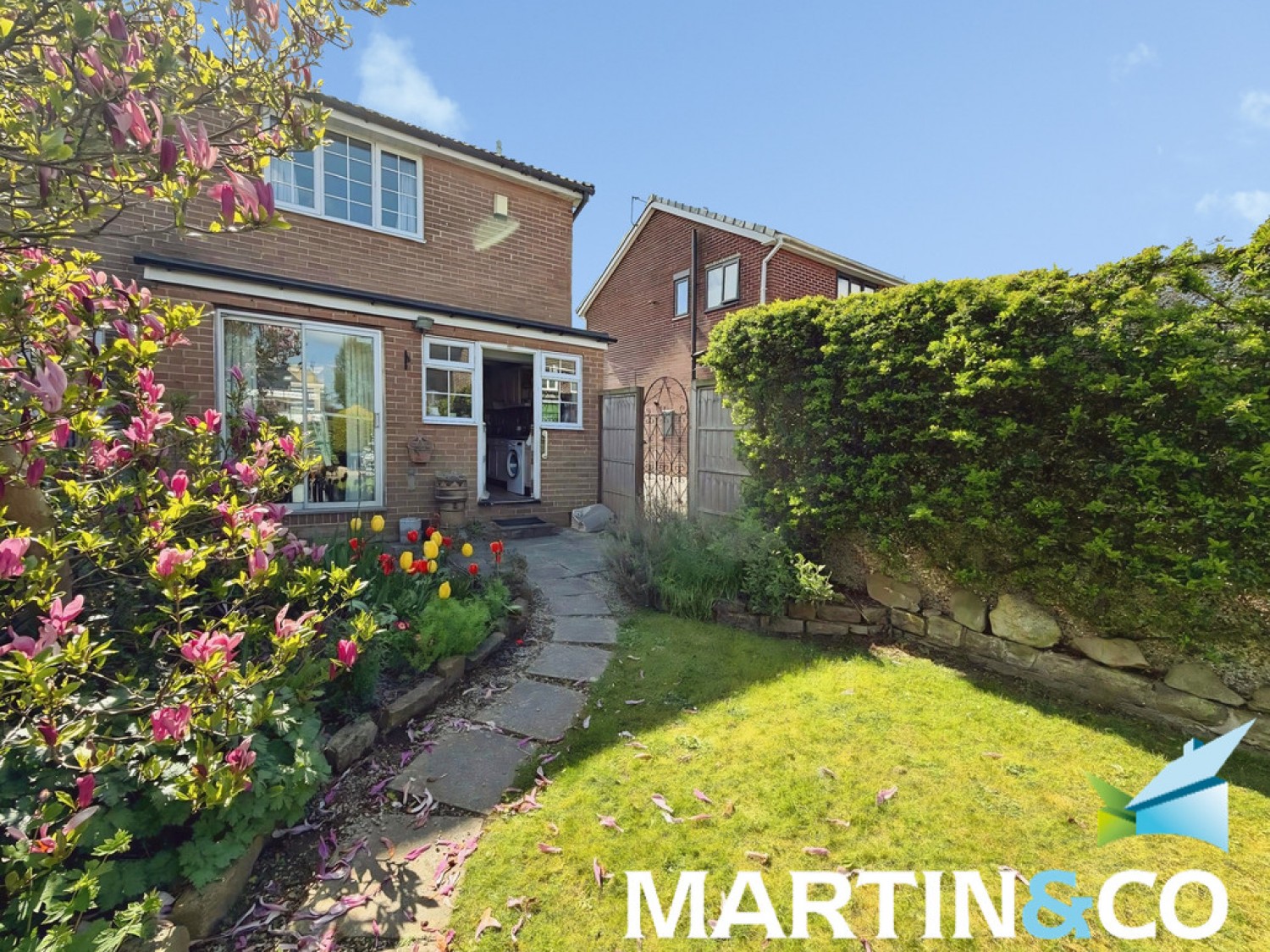 3 bedroom House for Sale Netherton, Wakefield, West Yorkshire