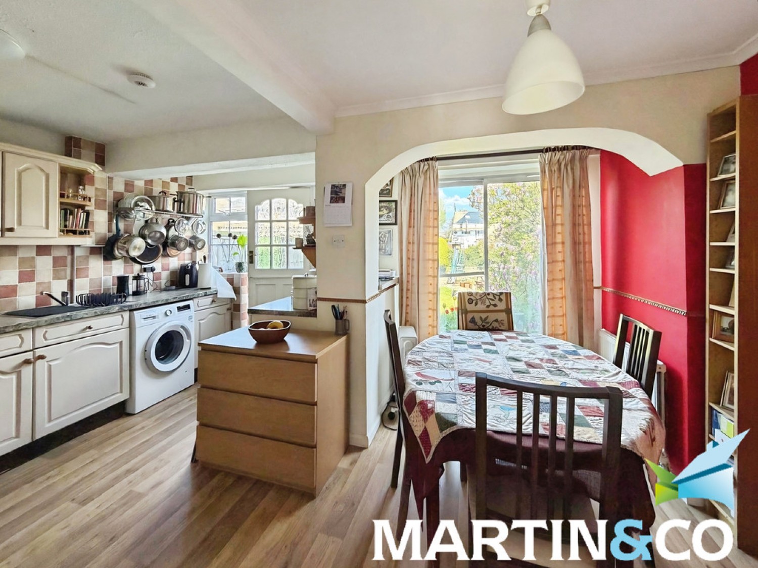 3 bedroom House for Sale Netherton, Wakefield, West Yorkshire