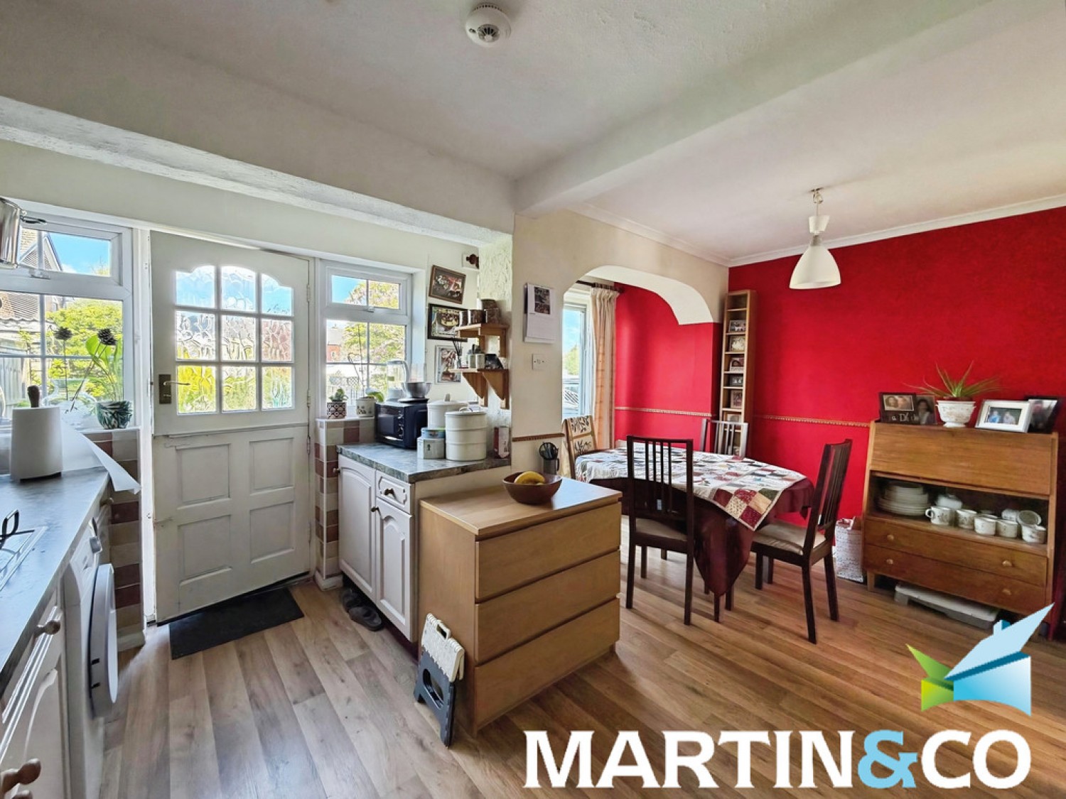 3 bedroom House for Sale Netherton, Wakefield, West Yorkshire