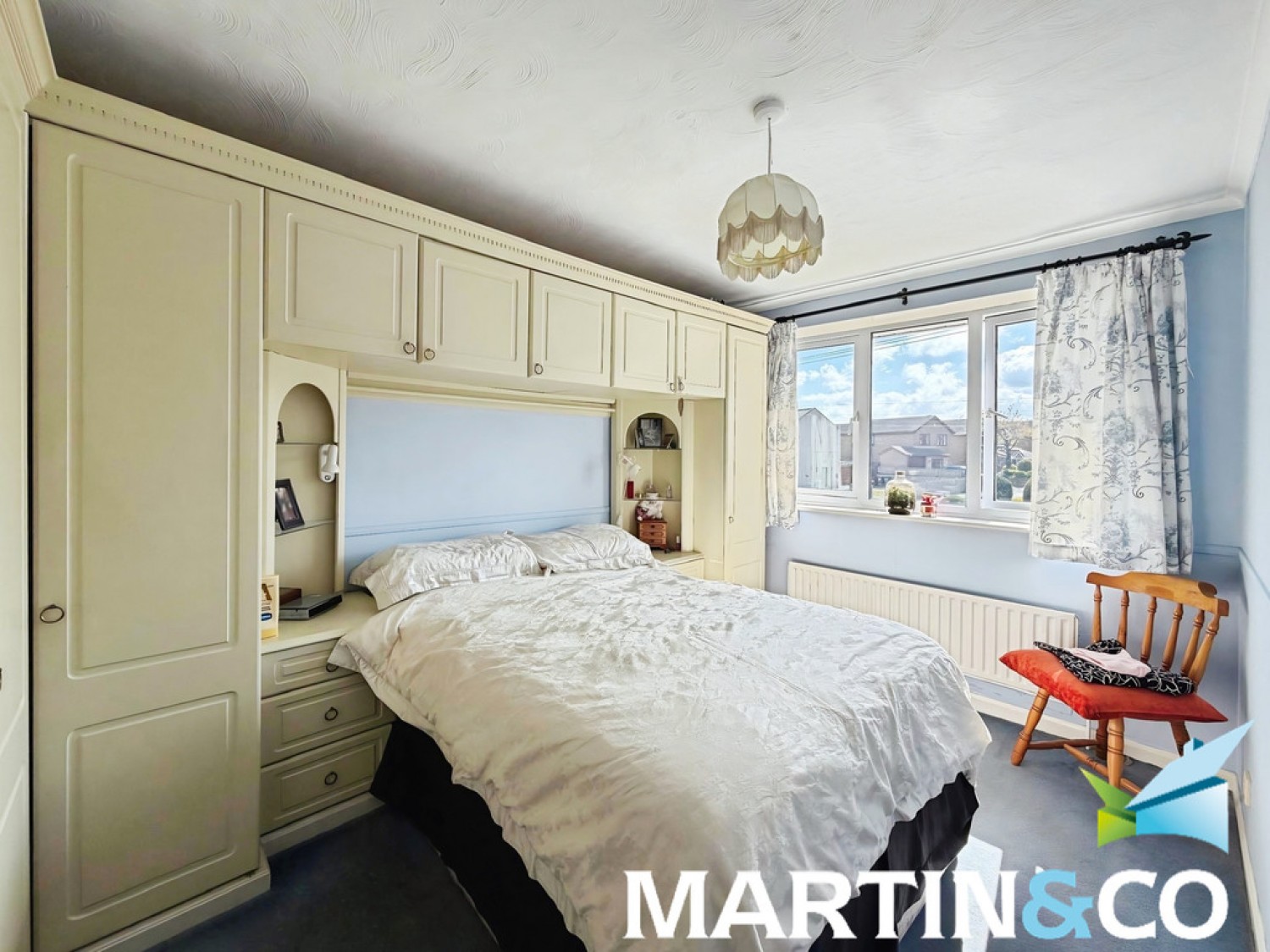 3 bedroom House for Sale Netherton, Wakefield, West Yorkshire