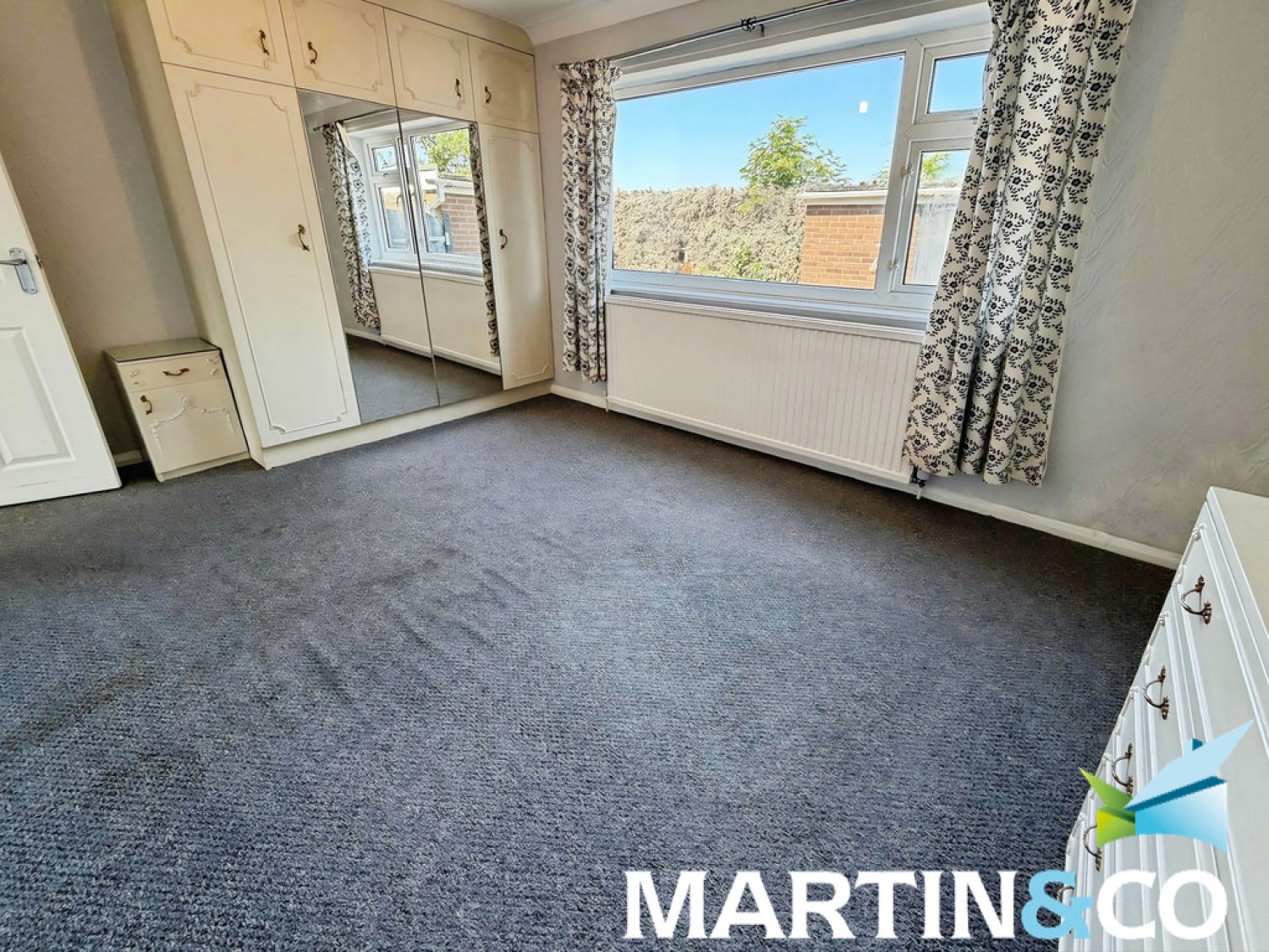 2 bedroom Bungalow for Sale Ossett, Wakefield, West Yorkshire