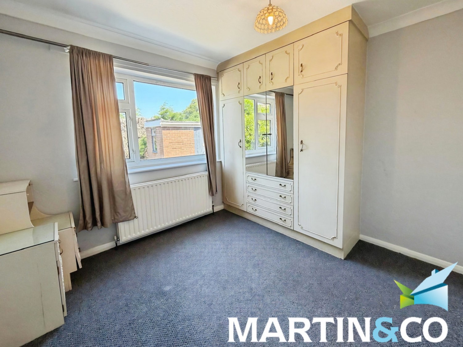 2 bedroom Bungalow for Sale Ossett, Wakefield, West Yorkshire