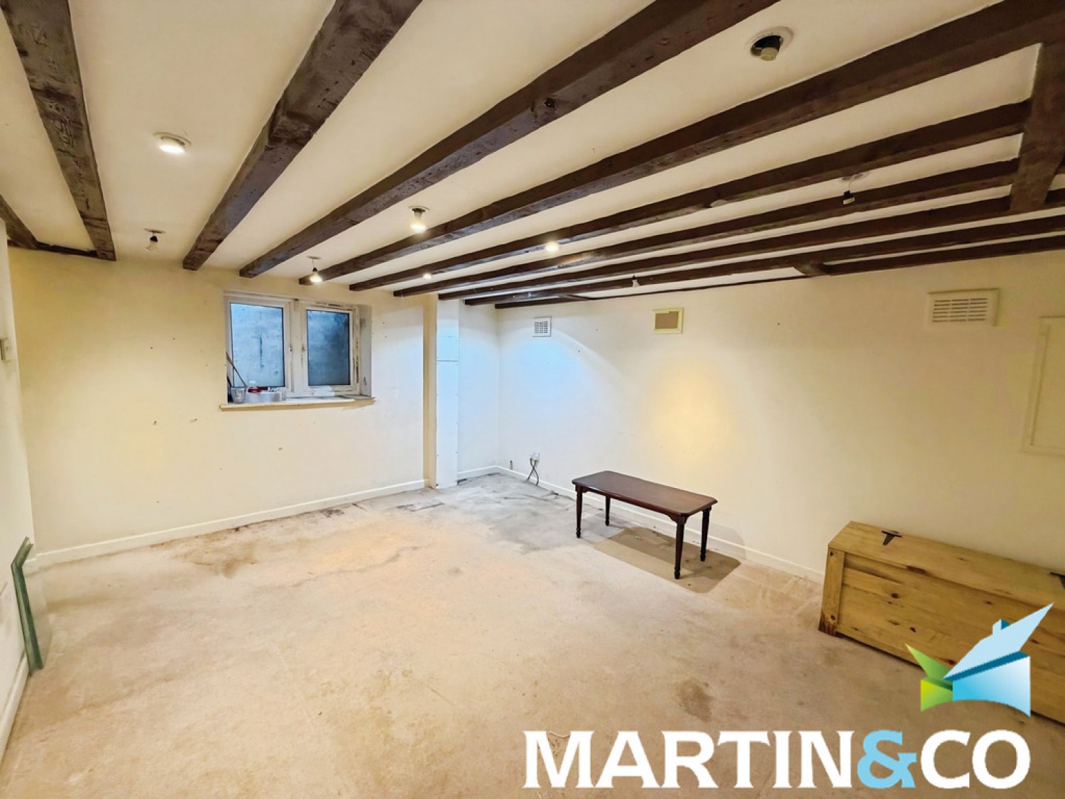 3 bedroom House for Sale Kirkhamgate, Wakefield, West Yorkshire