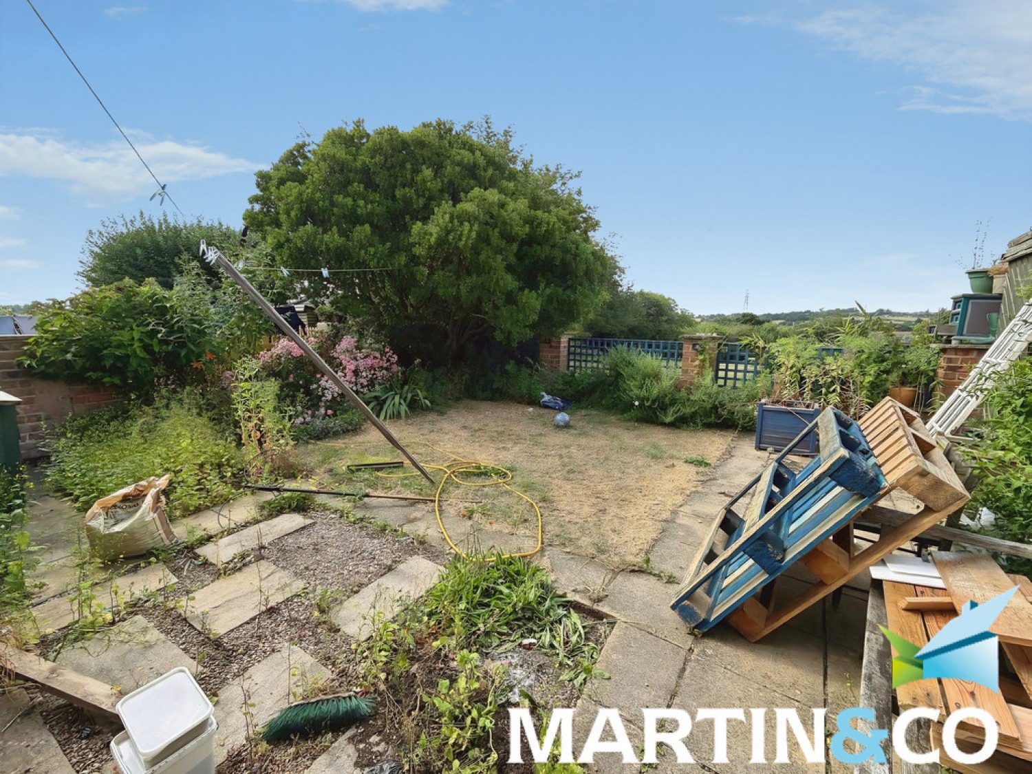 3 bedroom House for Sale Kirkhamgate, Wakefield, West Yorkshire