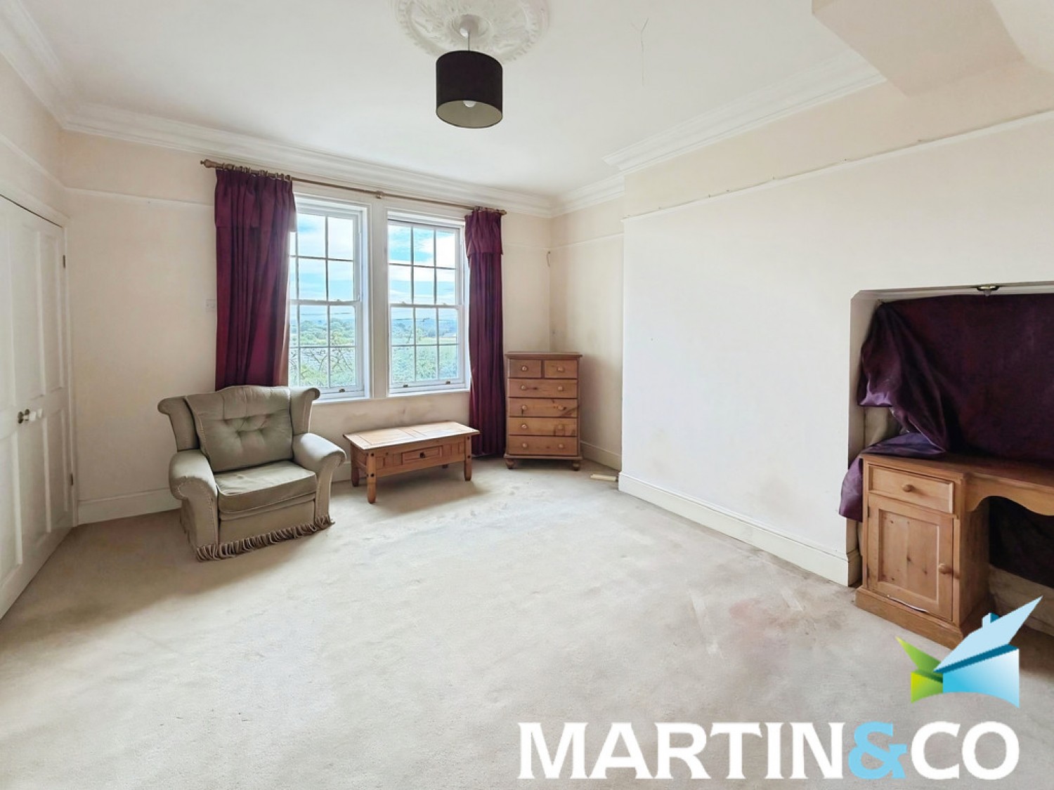 3 bedroom House for Sale Kirkhamgate, Wakefield, West Yorkshire