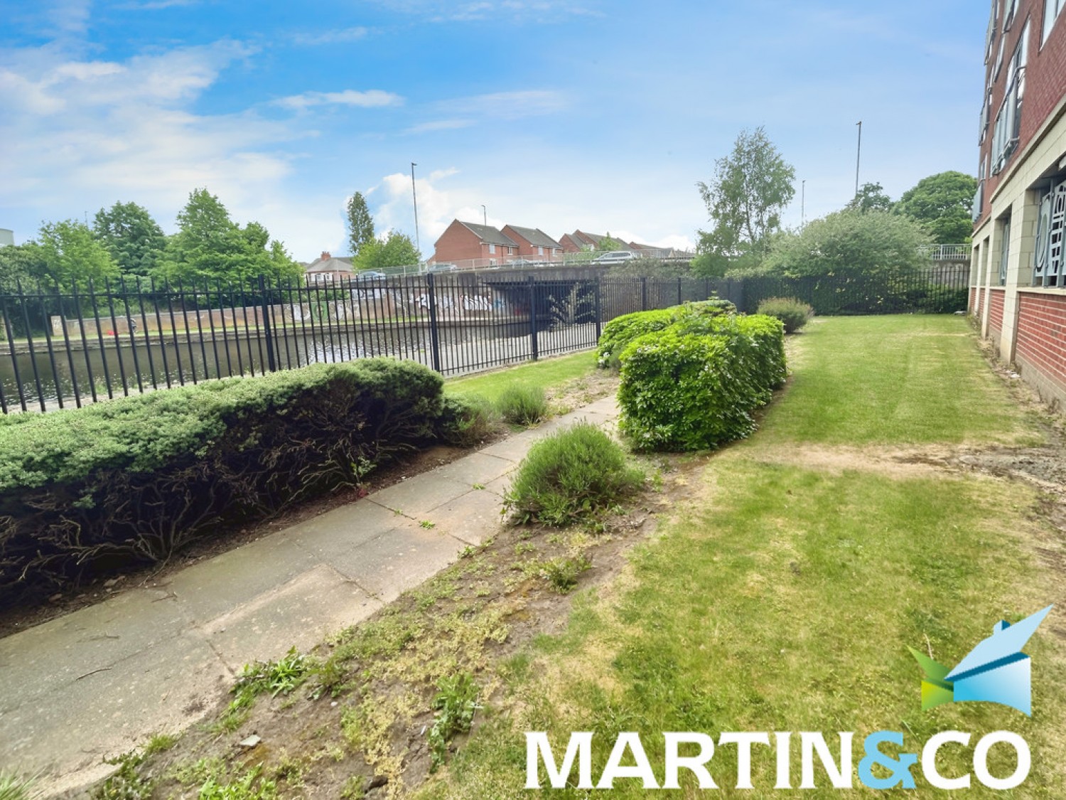 2 bedroom Flat for Letting Wakefield