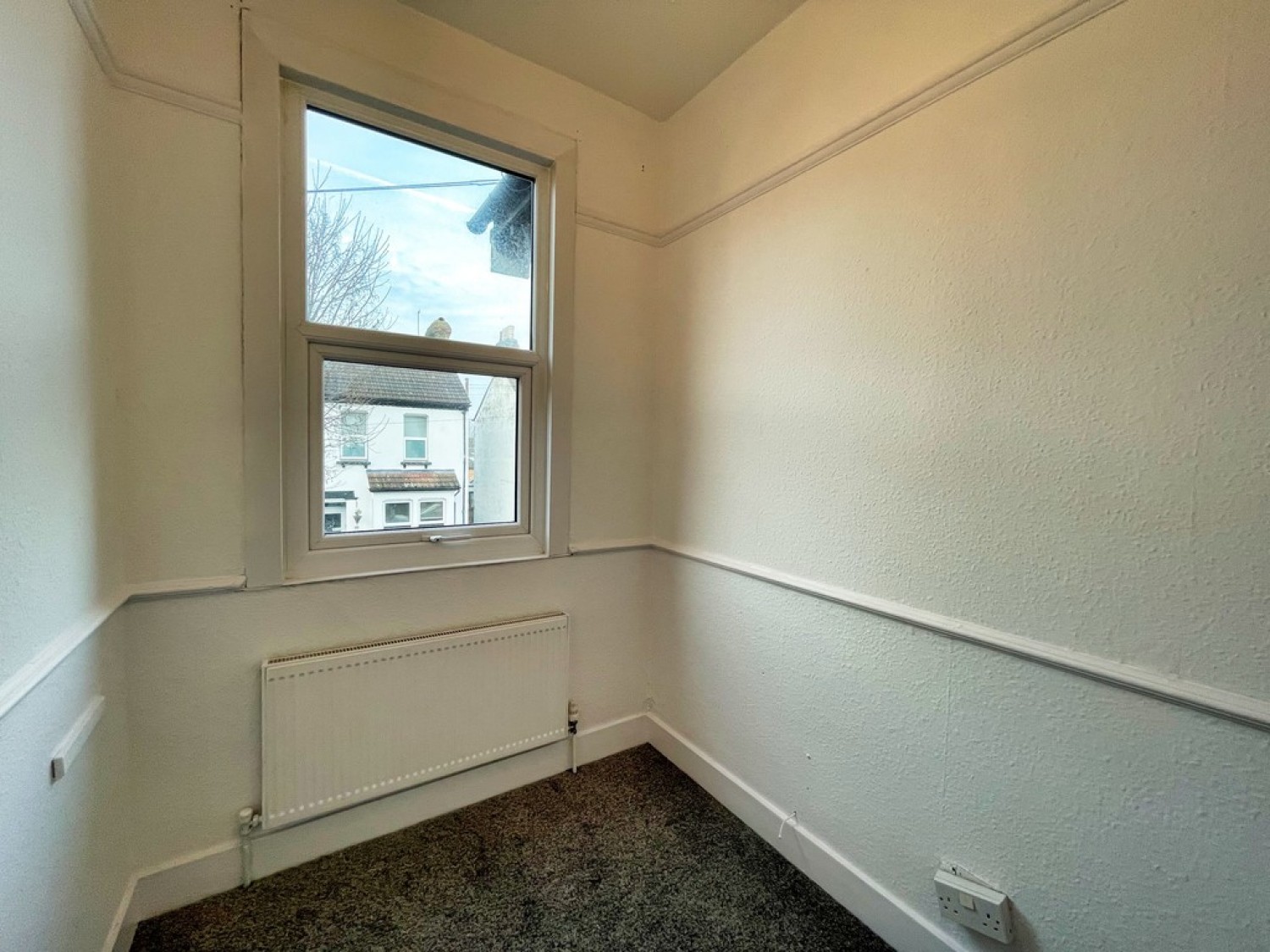 2 bedroom Flat for Letting Maldon Road, Southend
