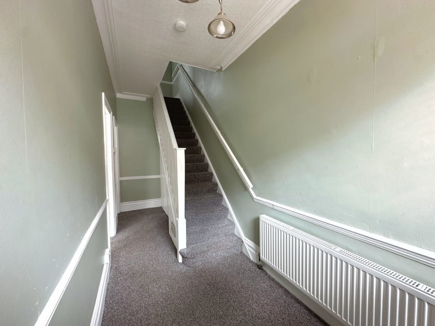 3 bedroom House for Letting Tintern Avenue,Westcliff on sea
