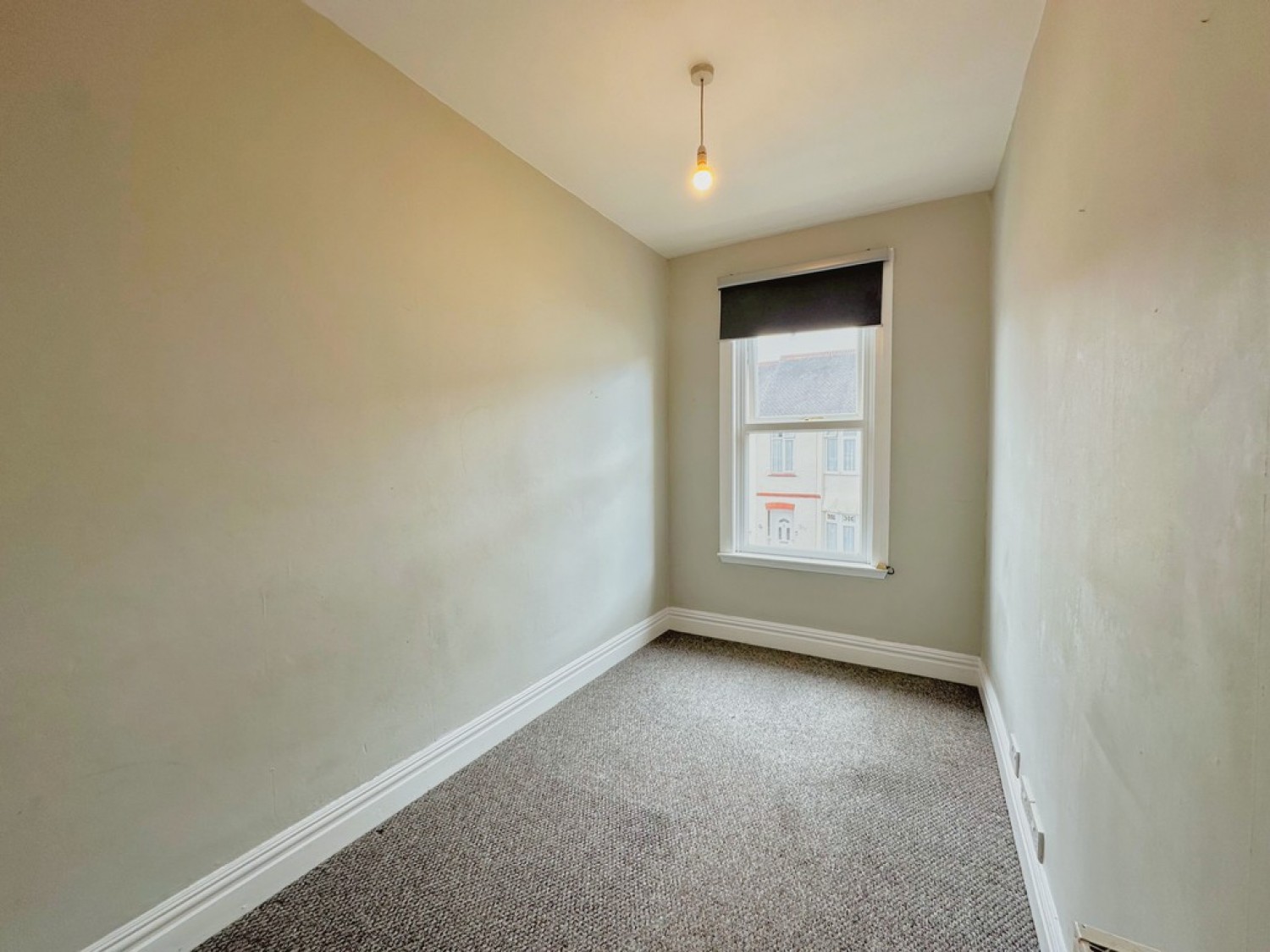 3 bedroom House for Letting Tintern Avenue,Westcliff on sea