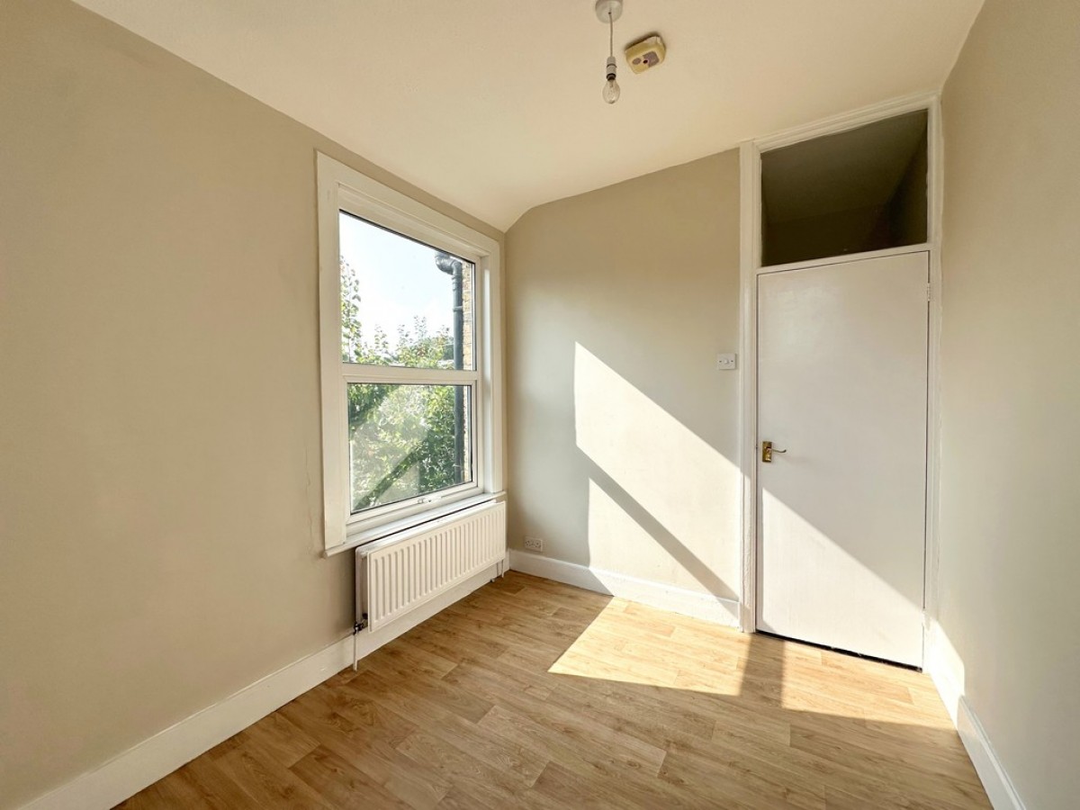 Glenwood Avenue, Westcliff