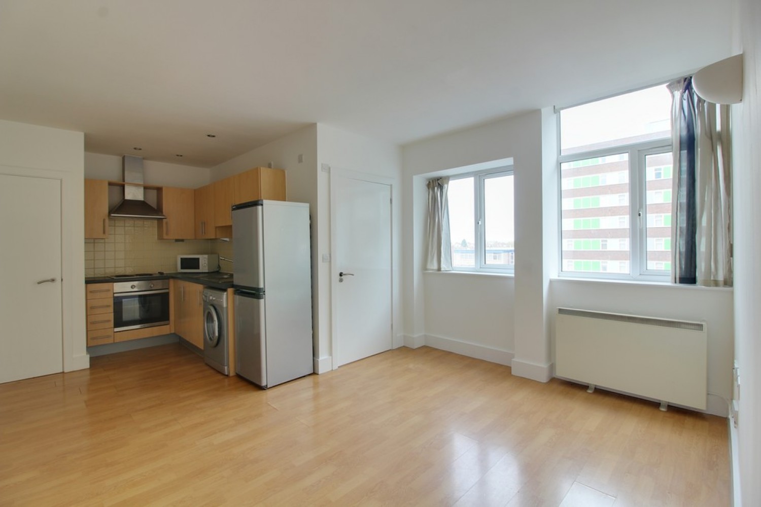 2 bedroom Flat for Letting Skyline Plaza, 45 Victoria Avenue, Southend On Sea