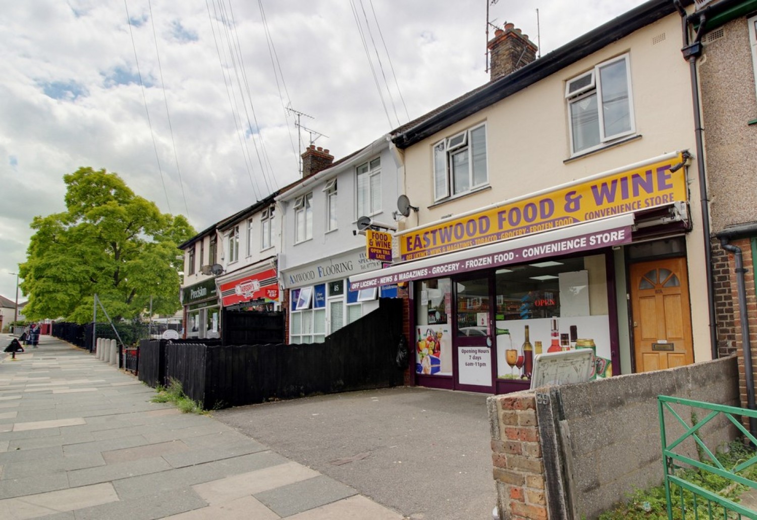 Rayleigh Road, Leigh-On-Sea