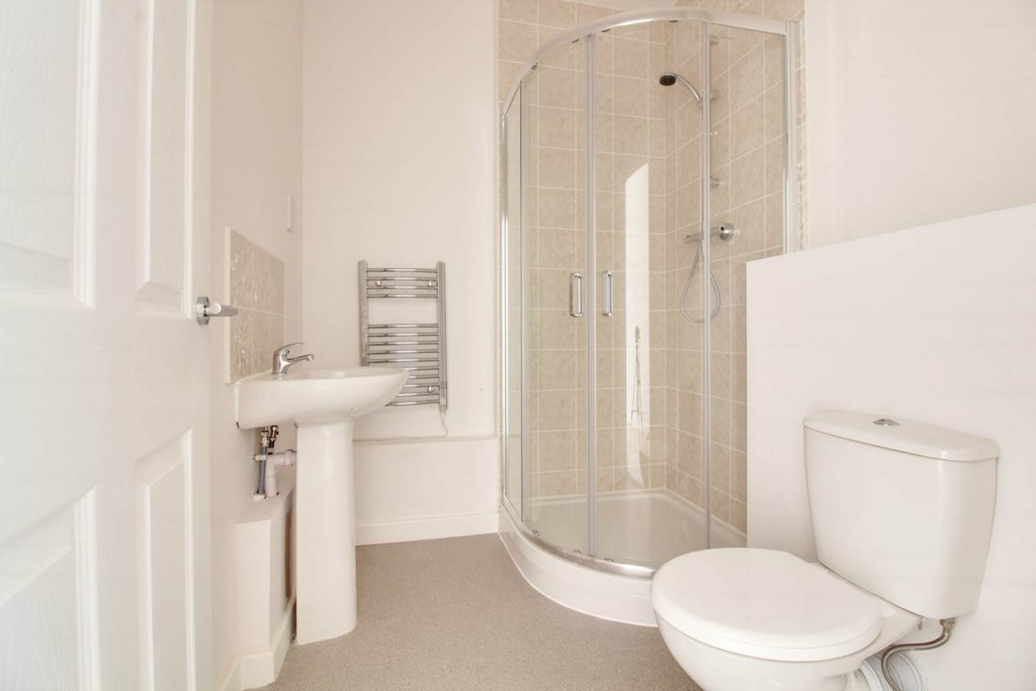 2 bedroom Flat for Letting The Pinnacle , Southend-On-Sea