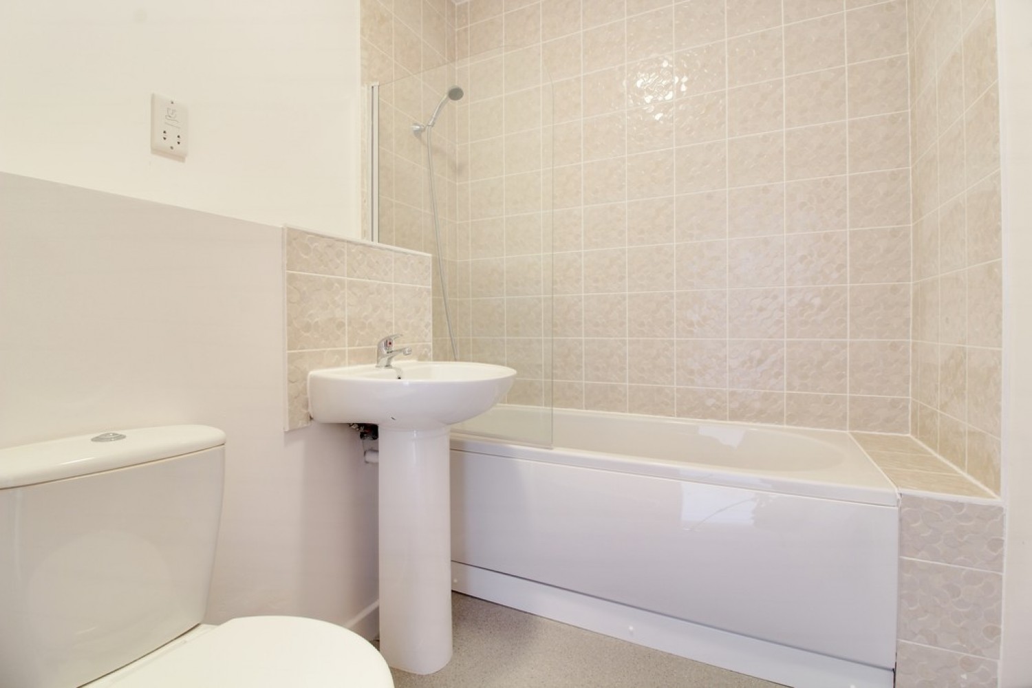 2 bedroom Flat for Letting The Pinnacle , Southend-On-Sea