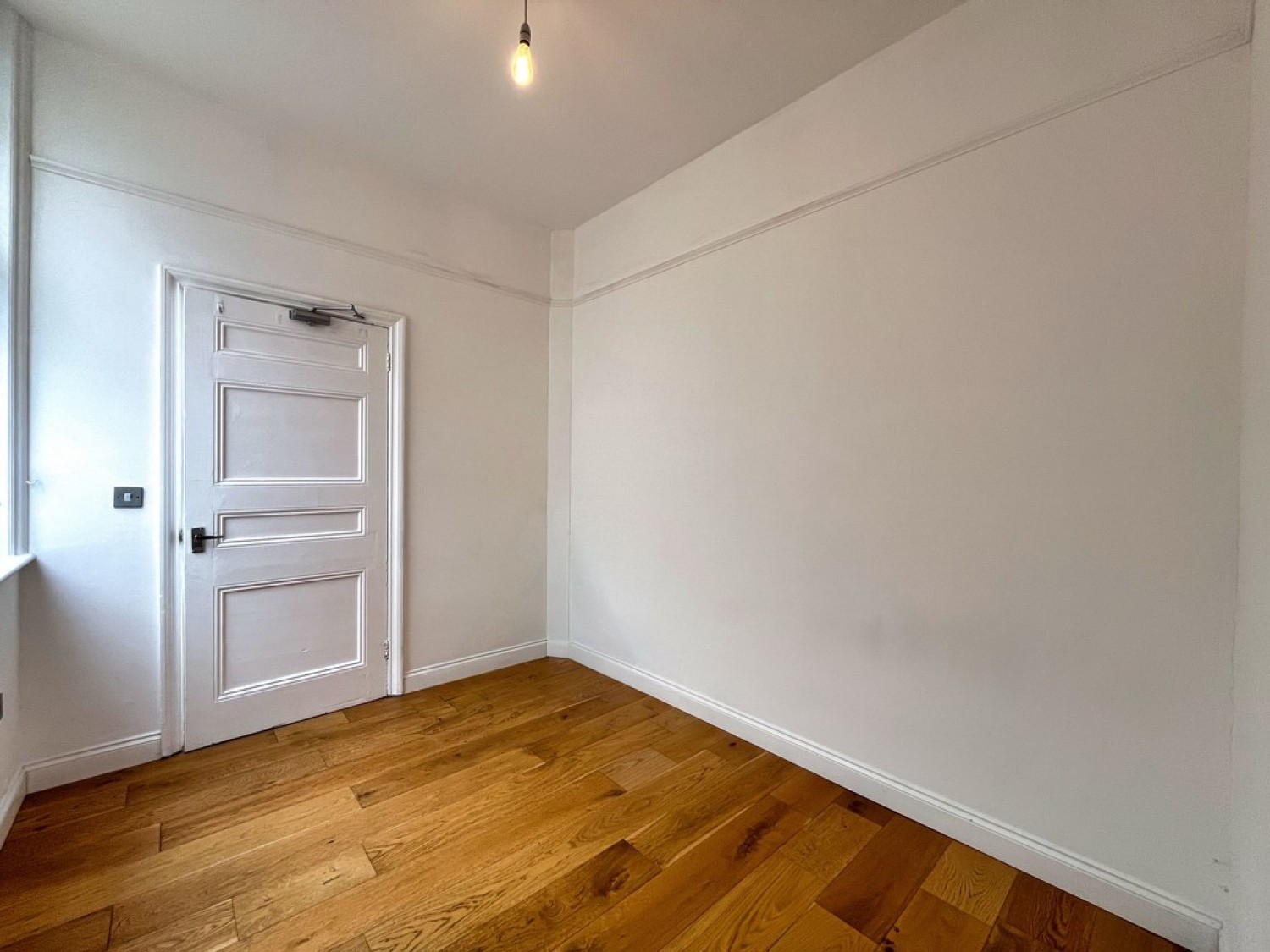 1 bedroom Flat for Letting Clifton Court, Royal Terrace, Southend On Sea