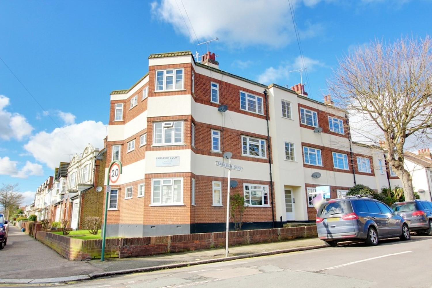 Fairleigh Court, Fairleigh Drive