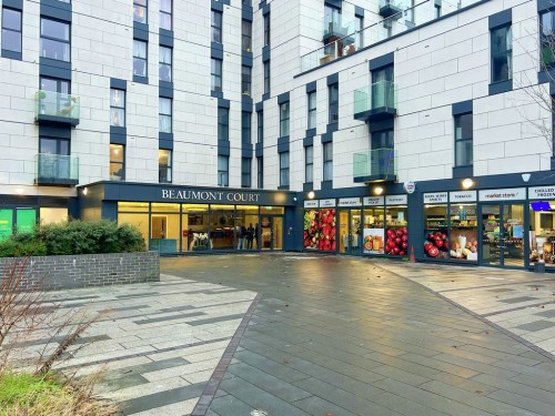 Beaumont Court , Victoria Avenue